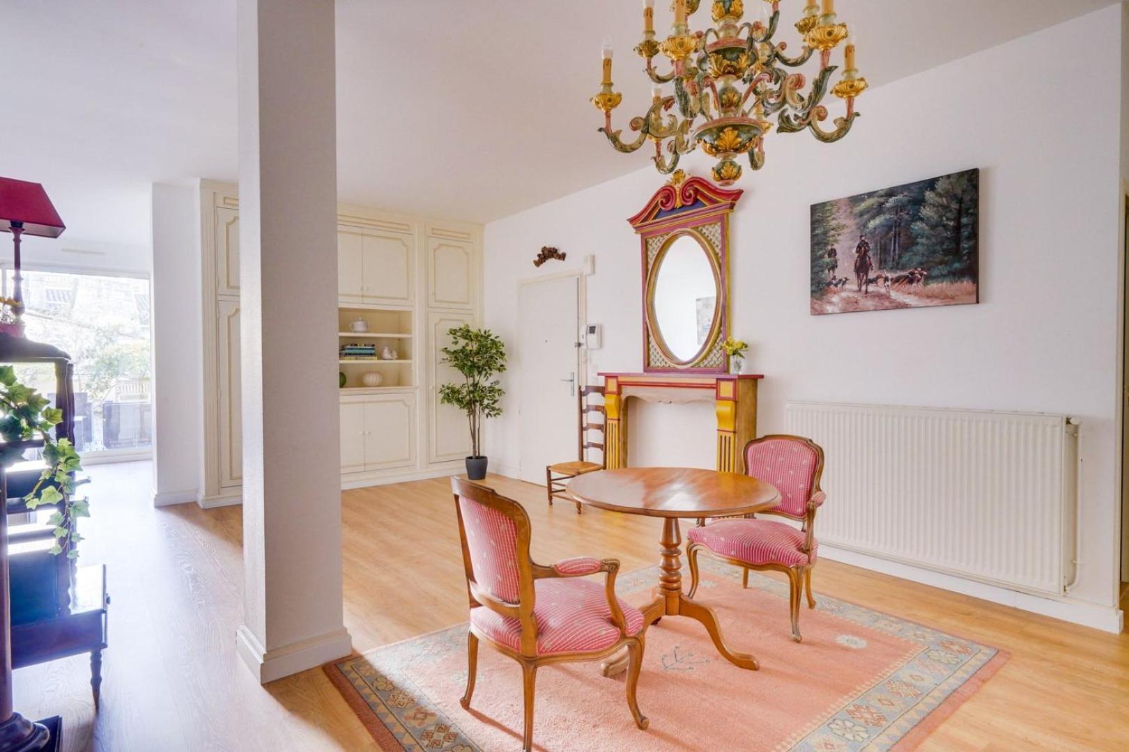 Lovely With Exceptional Terrace Apartment *