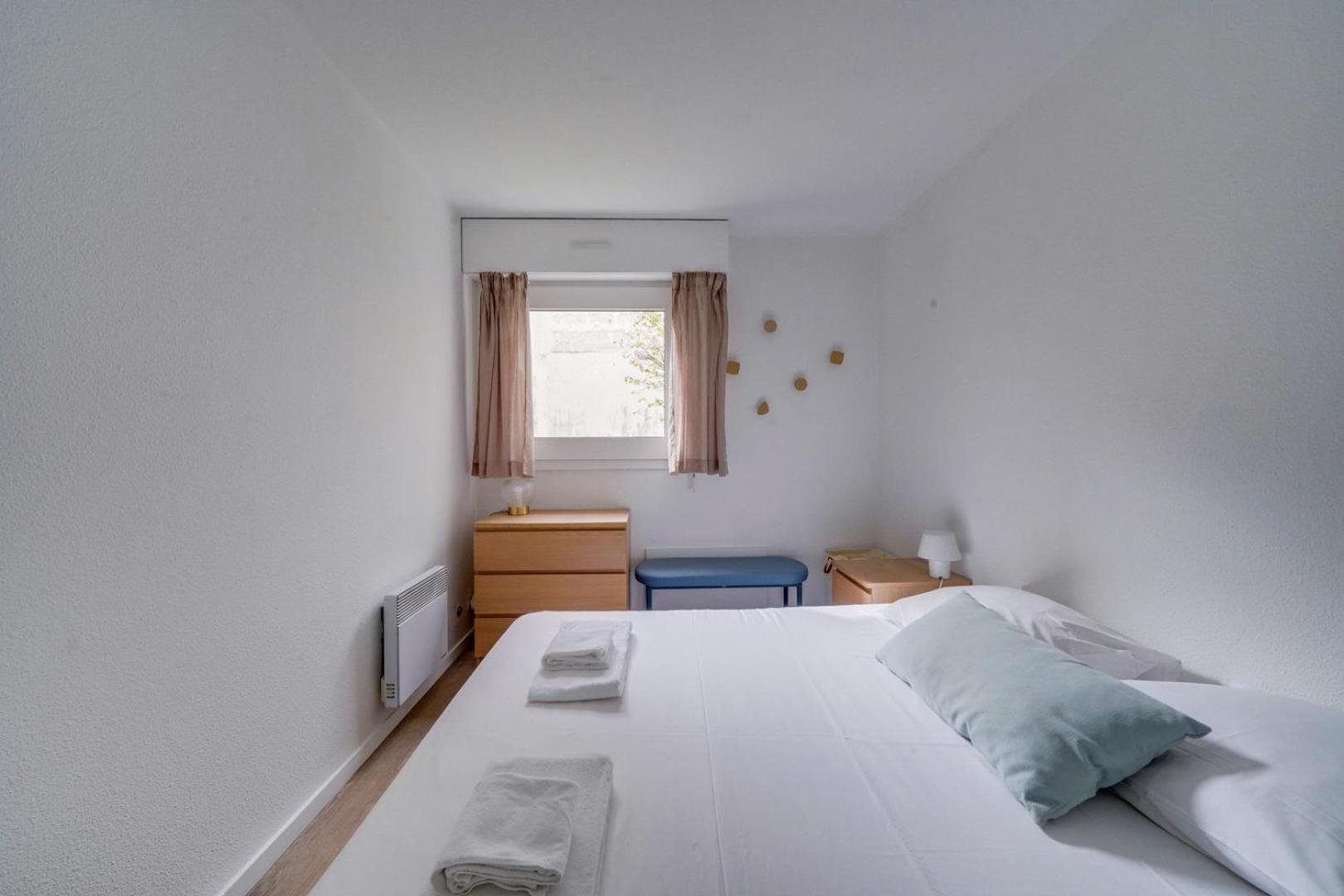 Apartment Pleasant Flat In With Terrace And Parking