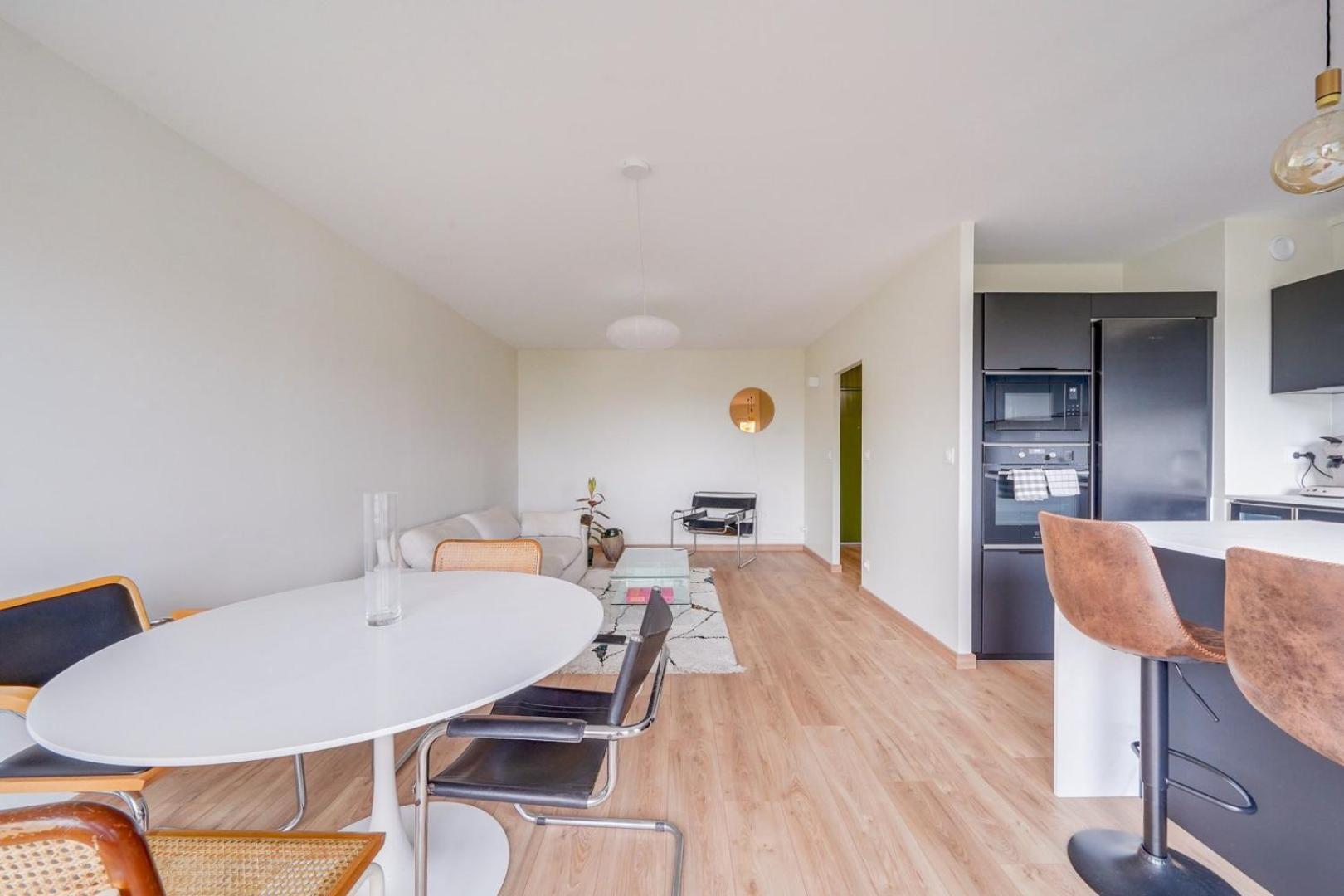 Nice With Balcony St Genes And Parking *
