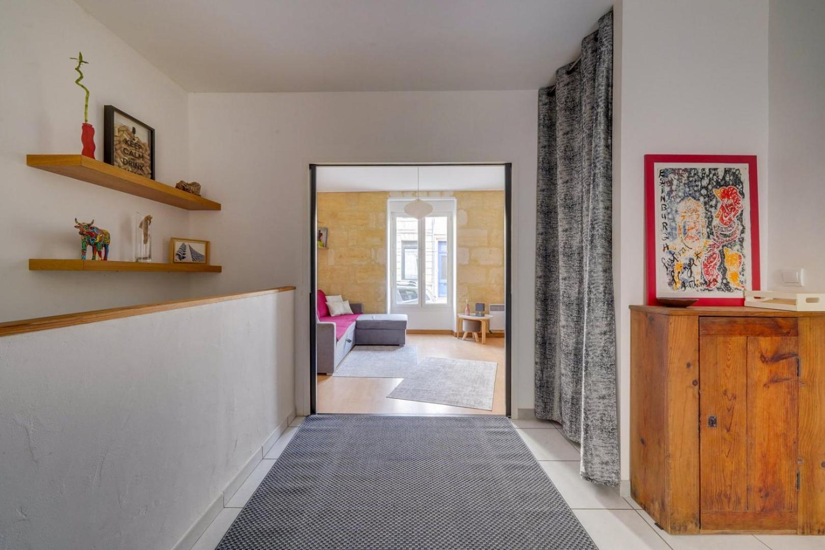 Charming Townhouse With Terrace Guest house
