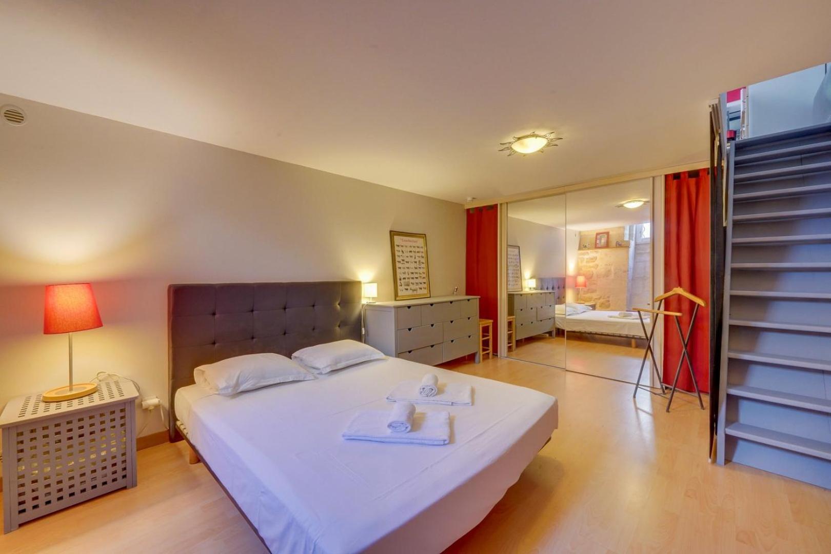 Charming Townhouse With Terrace Guest house