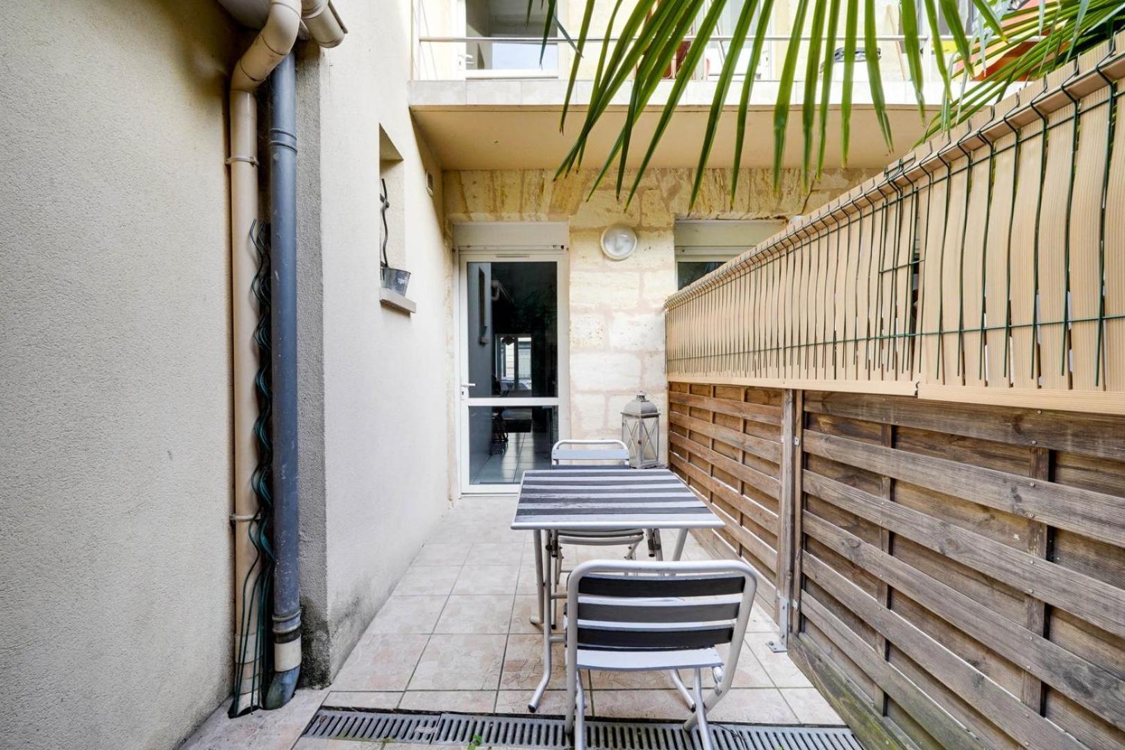 Guest house Charming Townhouse With Terrace *