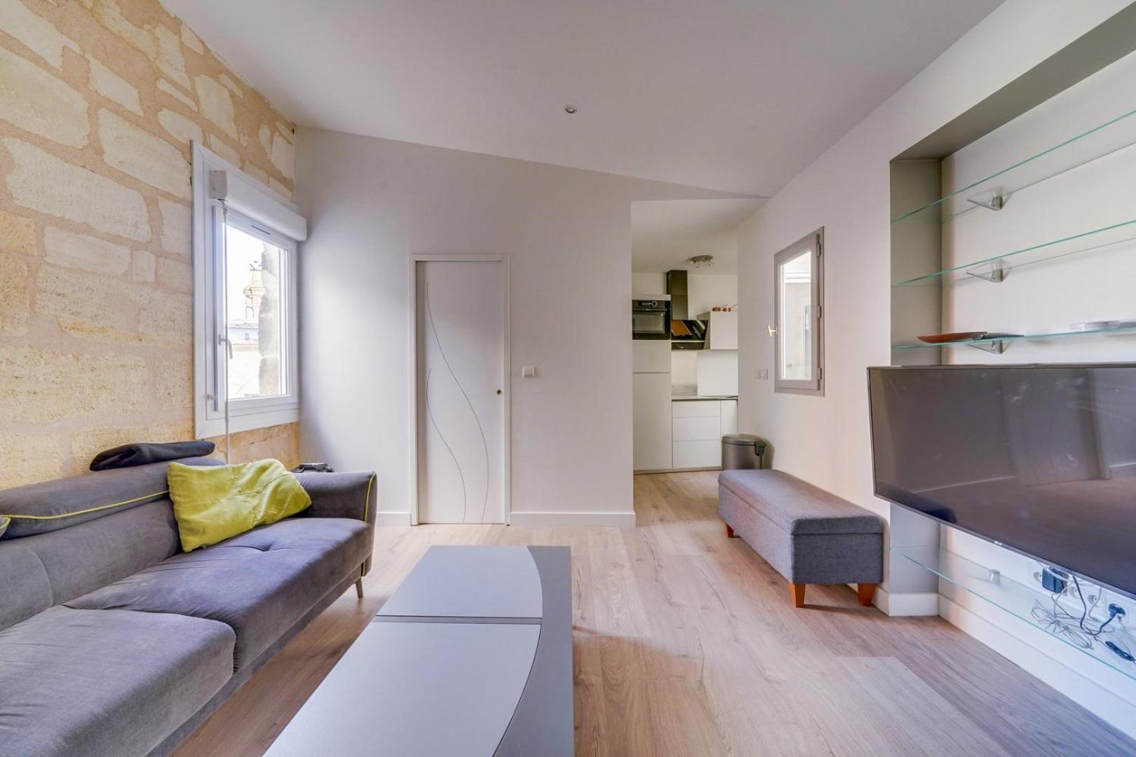 Charming In The Heart Of Apartment