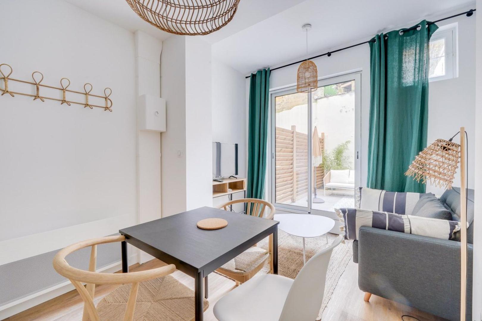 Apartment Beautiful In Chartrons With Terrace