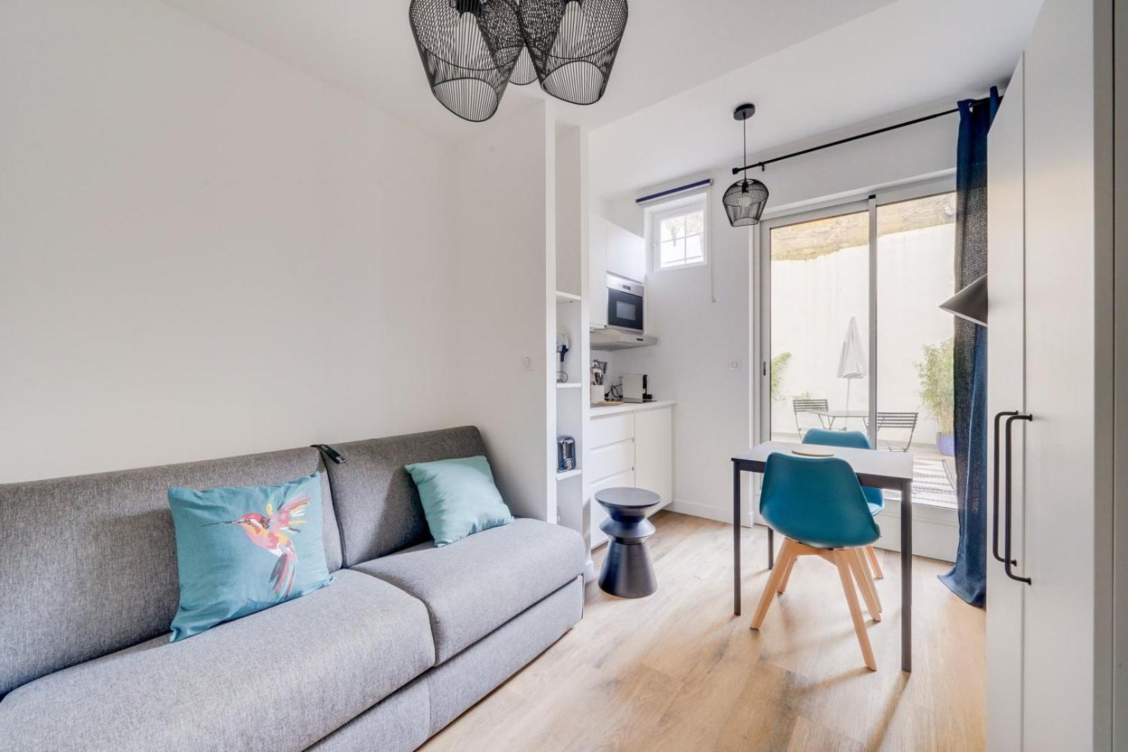 Lovely In Chartrons With Terrace Apartment