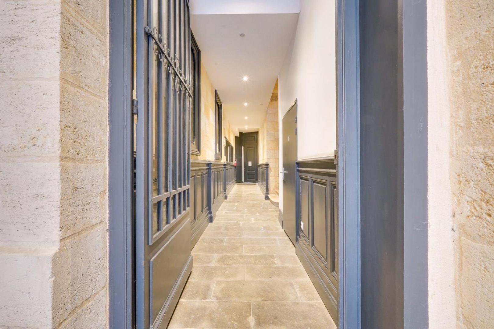 Apartment Beautiful With Private Terrace Bordeaux