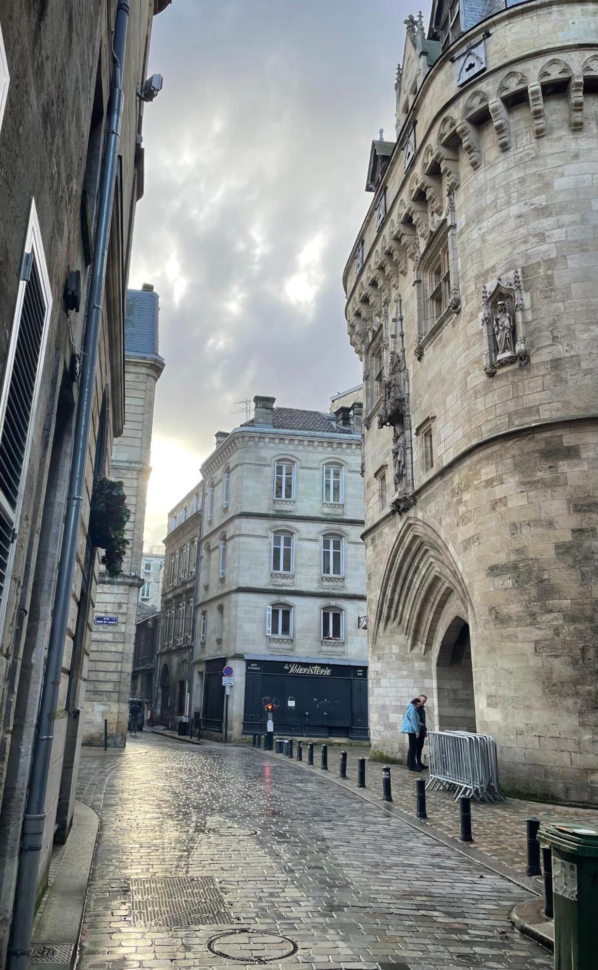 Le Quai Bourgeois *