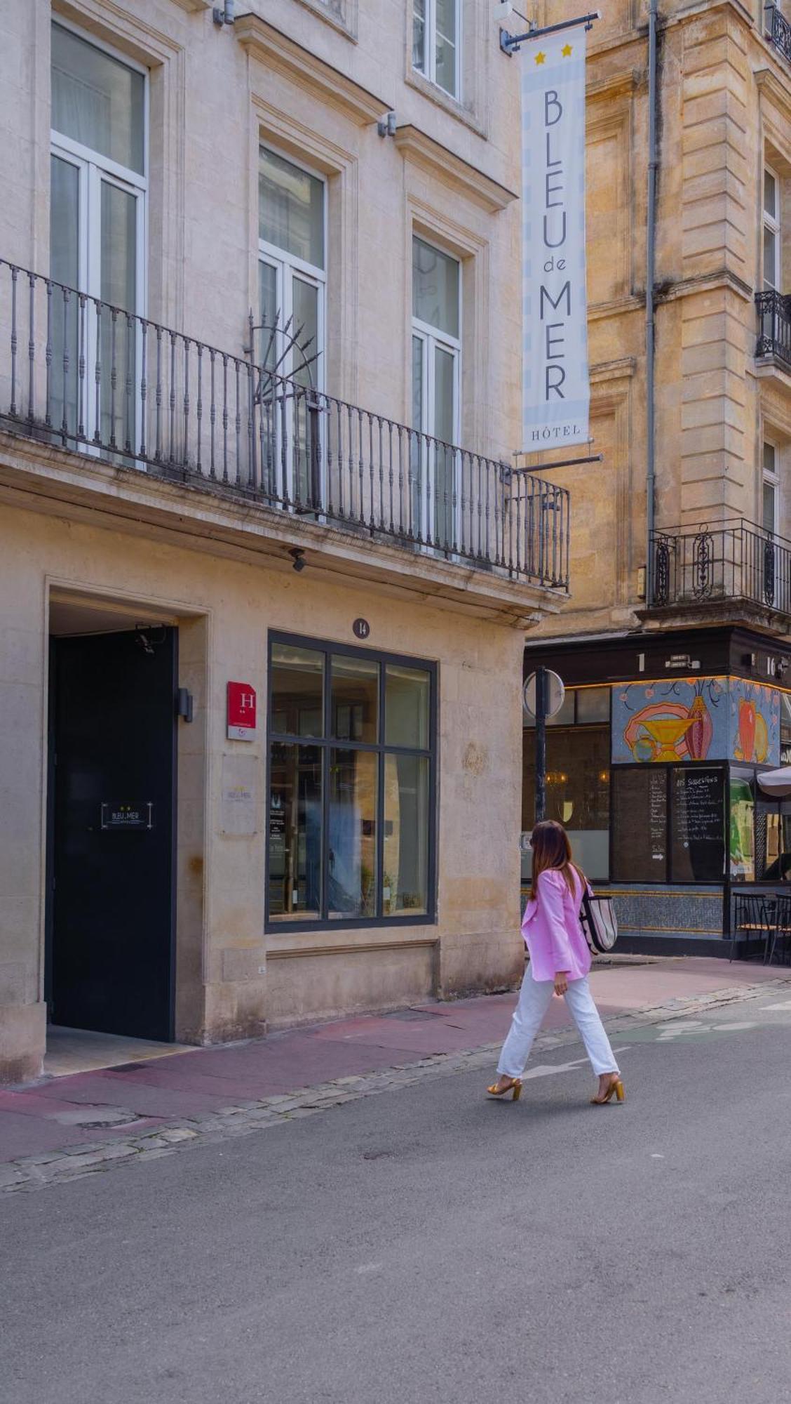 Bleu De Bordeaux