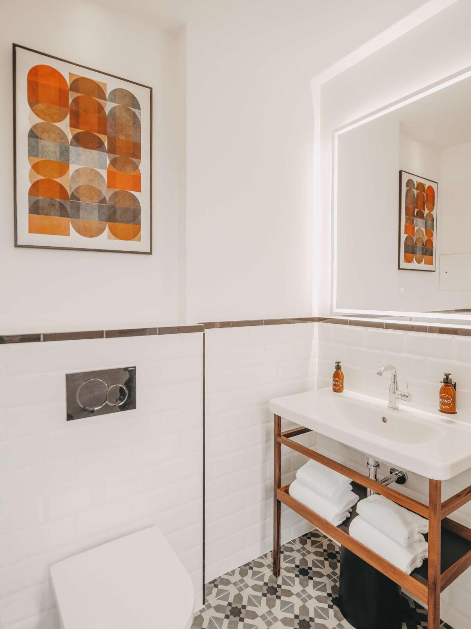 Marty - Tapestry Collection By Hilton Hotel