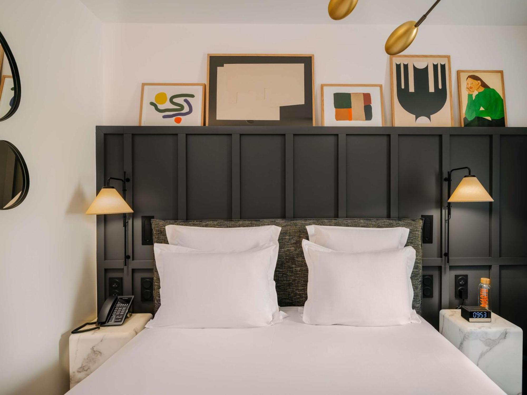 Marty - Tapestry Collection By Hilton