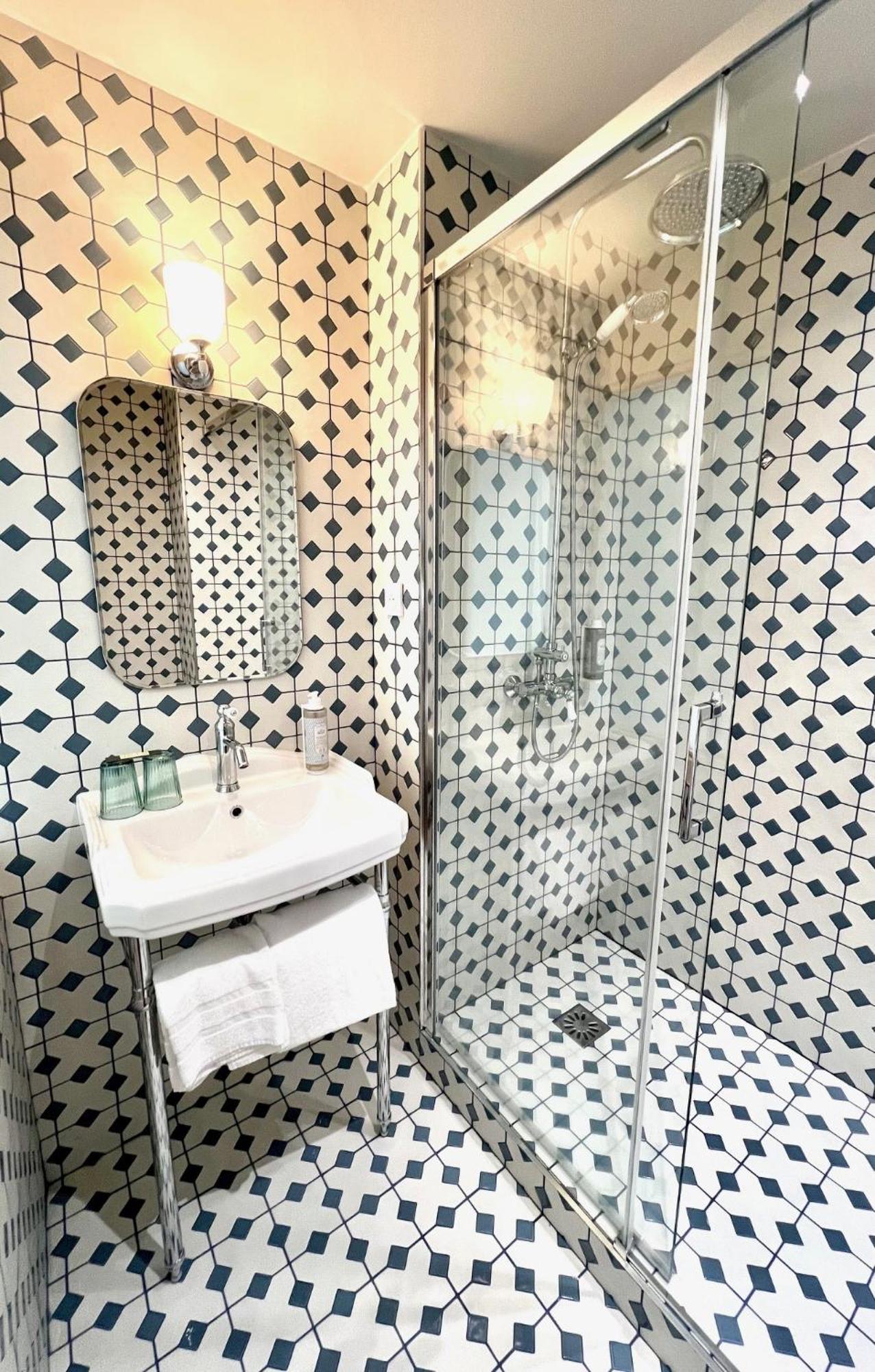 Hotel La Tour Intendance Bordeaux