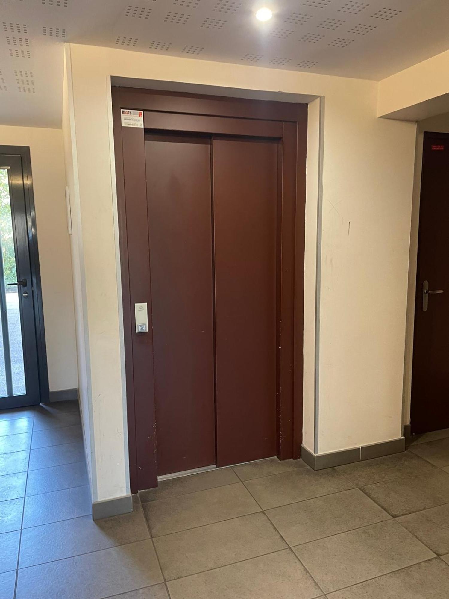 Apartment Larminat Bordeaux