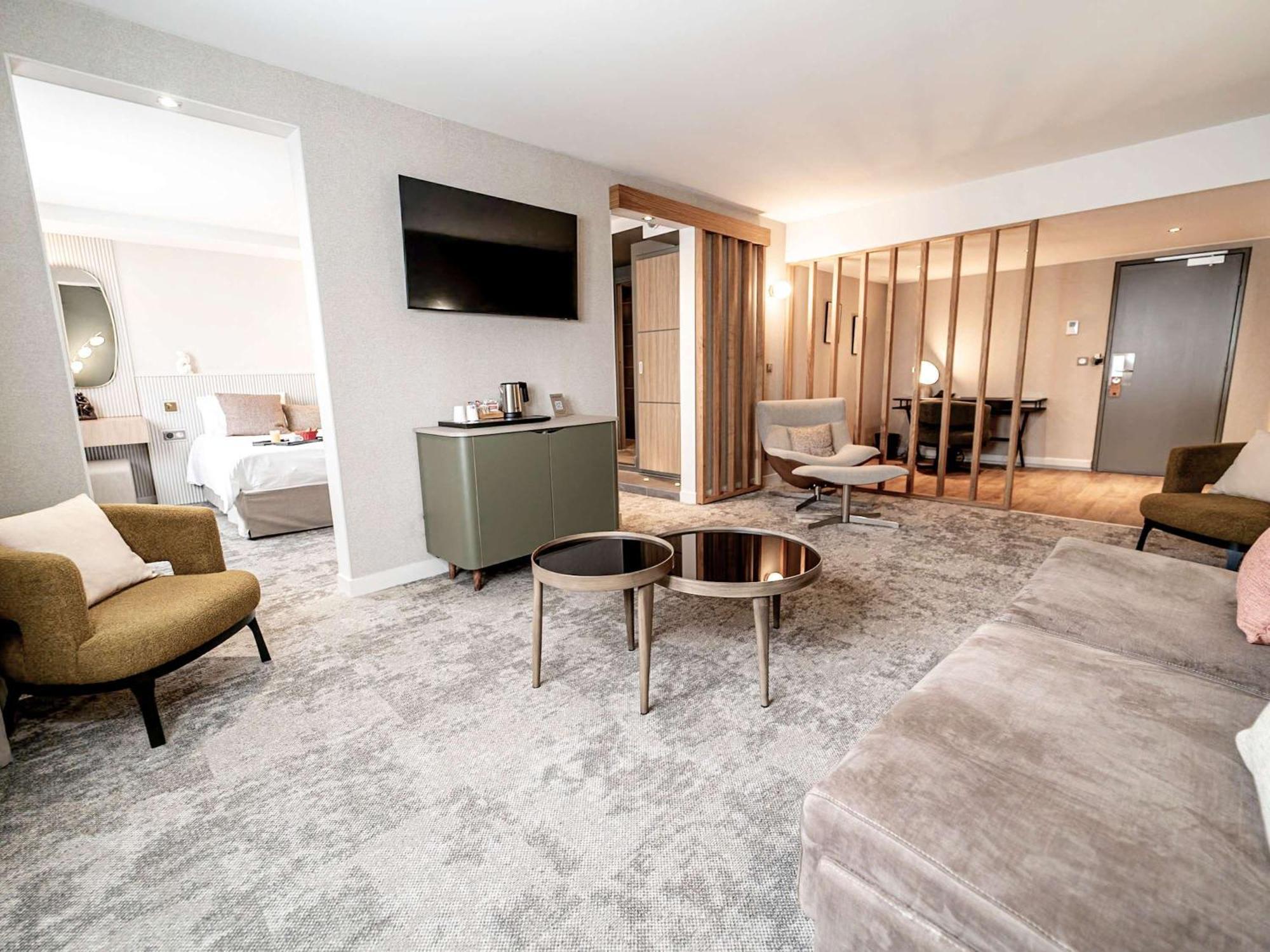 Mercure Hotel 4*