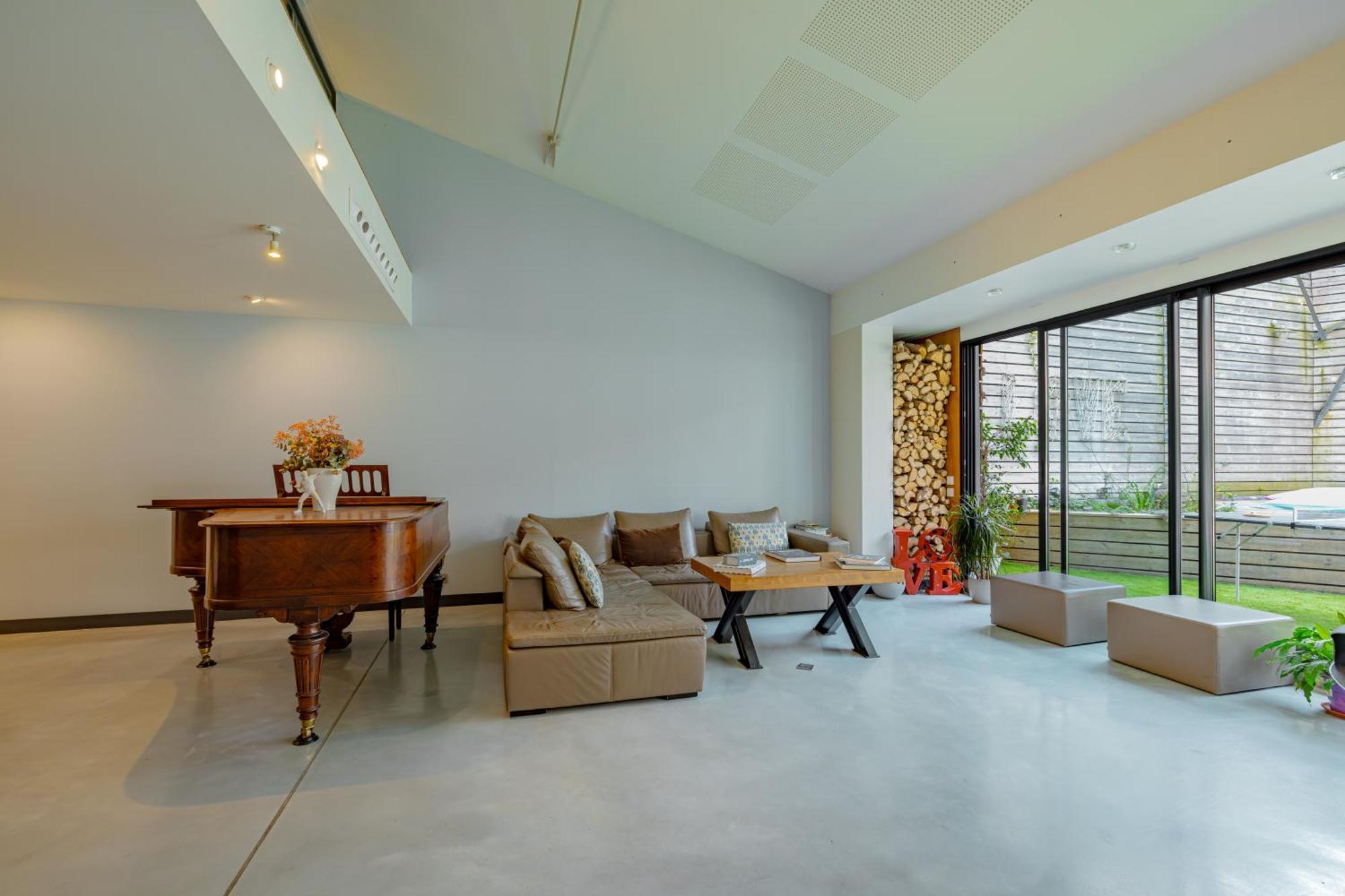 La Maison De Clara- Swimming Pool & Private Cinema Villa