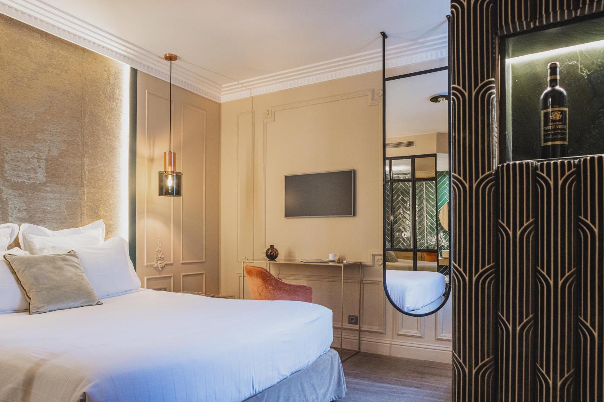 Singulier - Boutique & Anne Semonin 4*