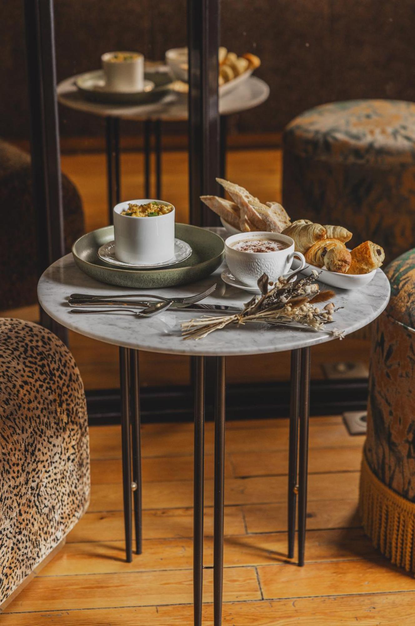 Singulier - Boutique & Anne Semonin 4*