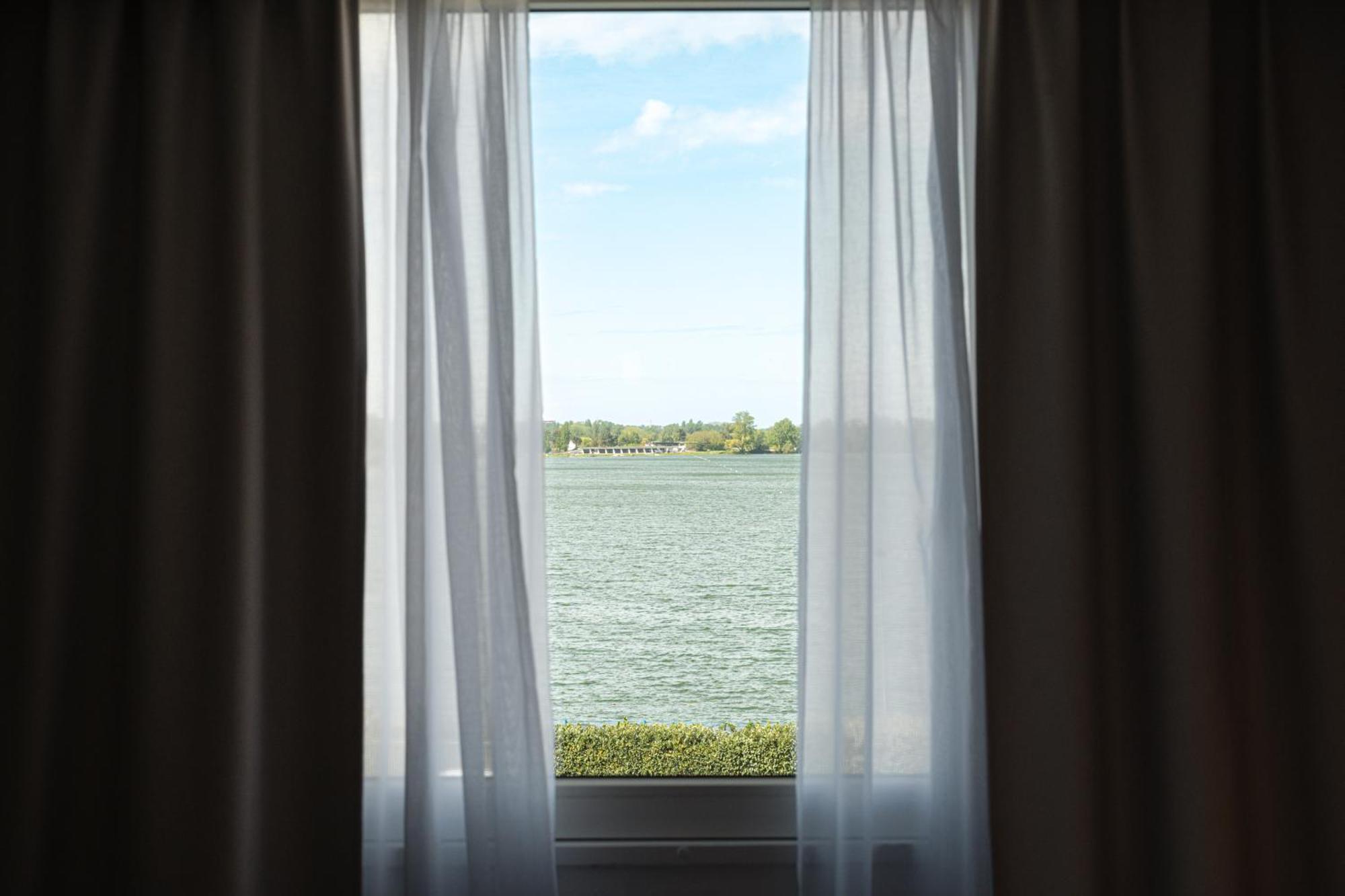 Novotel Hotel 4*