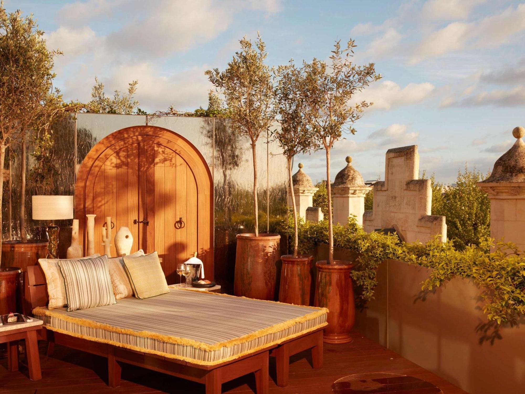 Mondrian Les Carmes Hotel Bordeaux