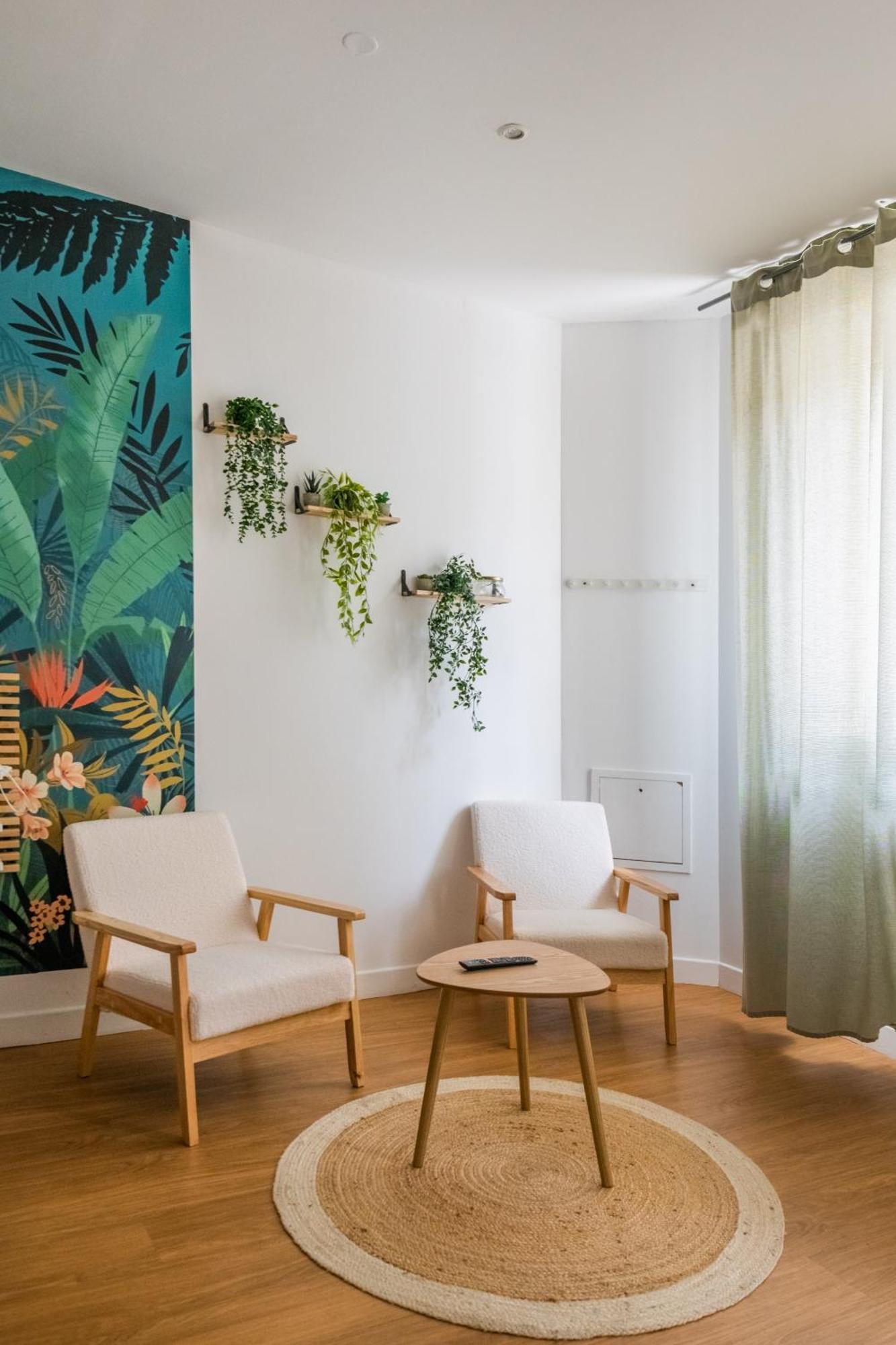 Apartment Le Jungle: Grand Renove, Climatise, Proche De La Gare Bordeaux