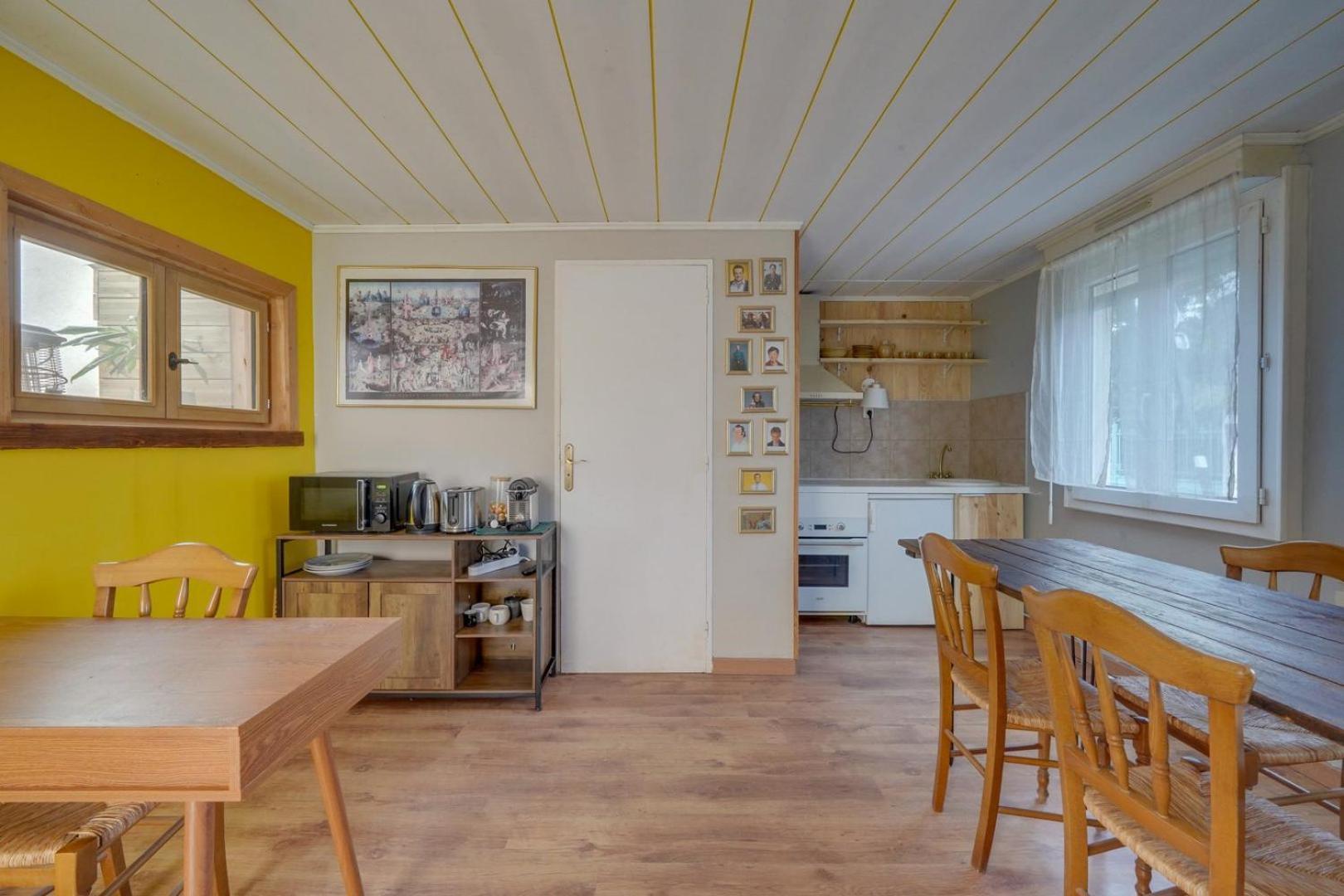 Maison Avec Terrasse & Parking Bacalan Guest house *