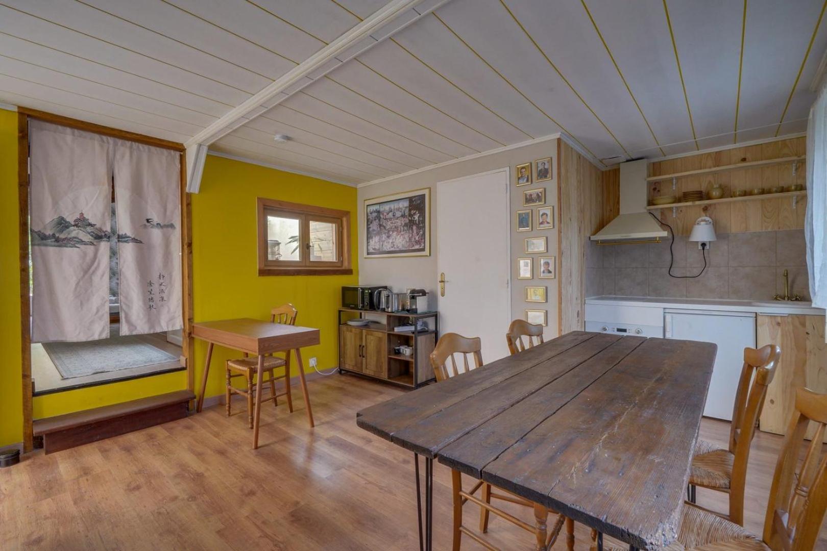 Guest house Maison Avec Terrasse & Parking Bacalan