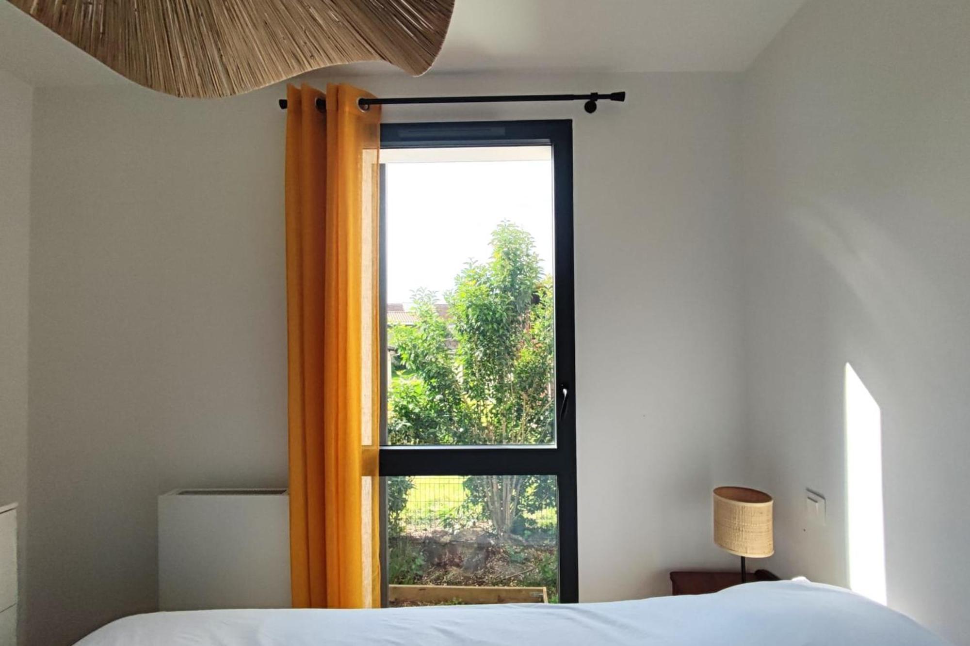 Spacious With Garden And Parking Slot Appartement