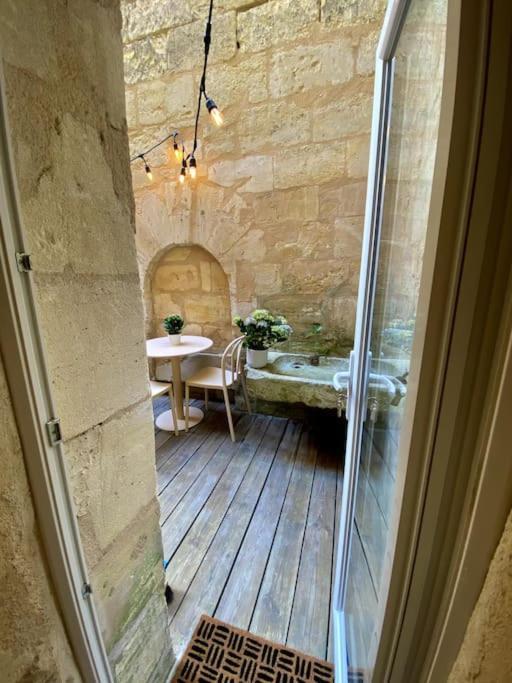 Apartment Bordelais Avec Terrasse Bordeaux