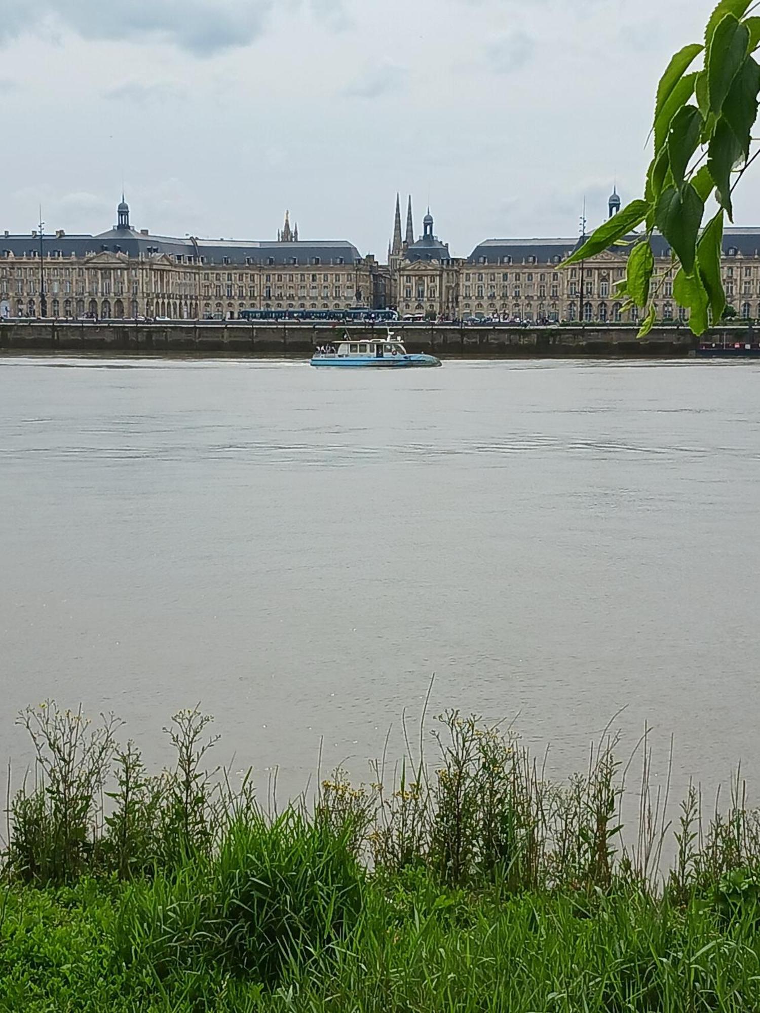 Frühstückspension Chambre D'hote Bords De Garonne Bordeaux