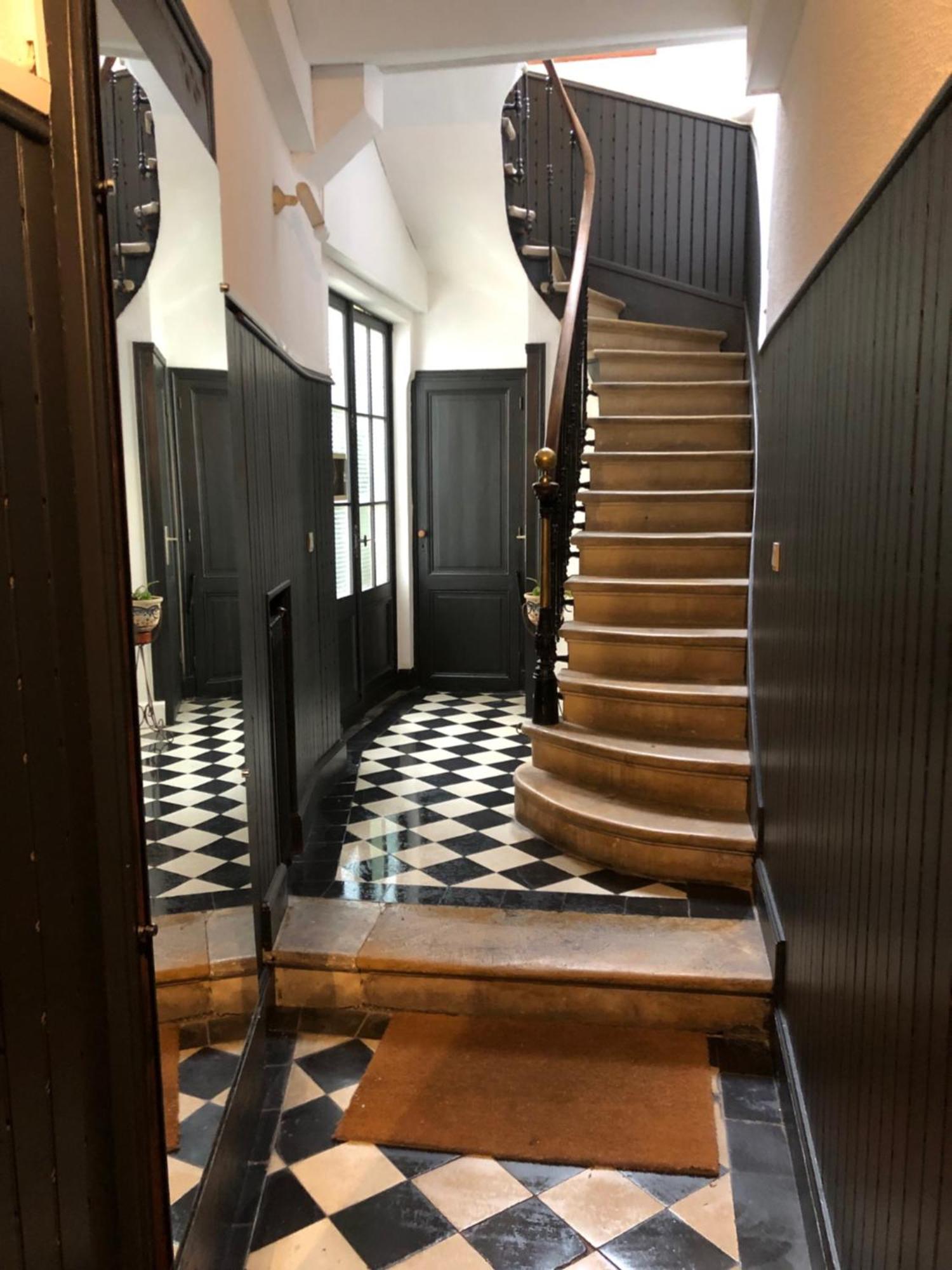 Apartment De 30 M2 Dans Le Triangle D'or De *