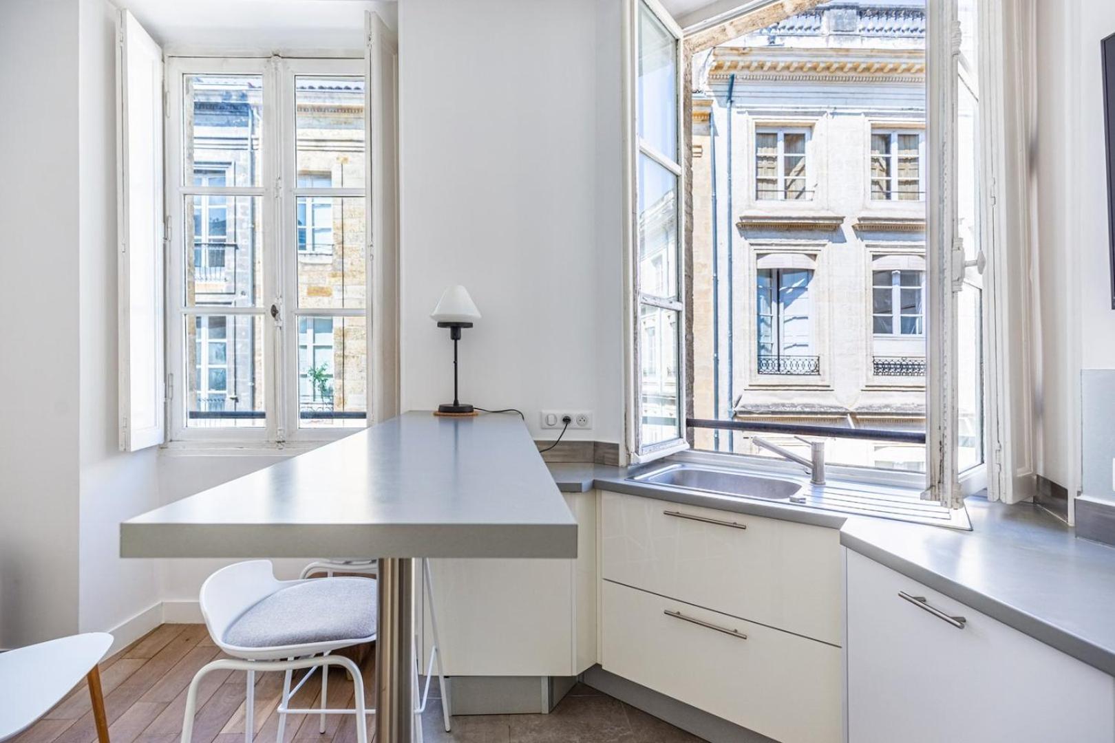 Guestready - A Bright Minimalism In The Centre Apartment Bordeaux
