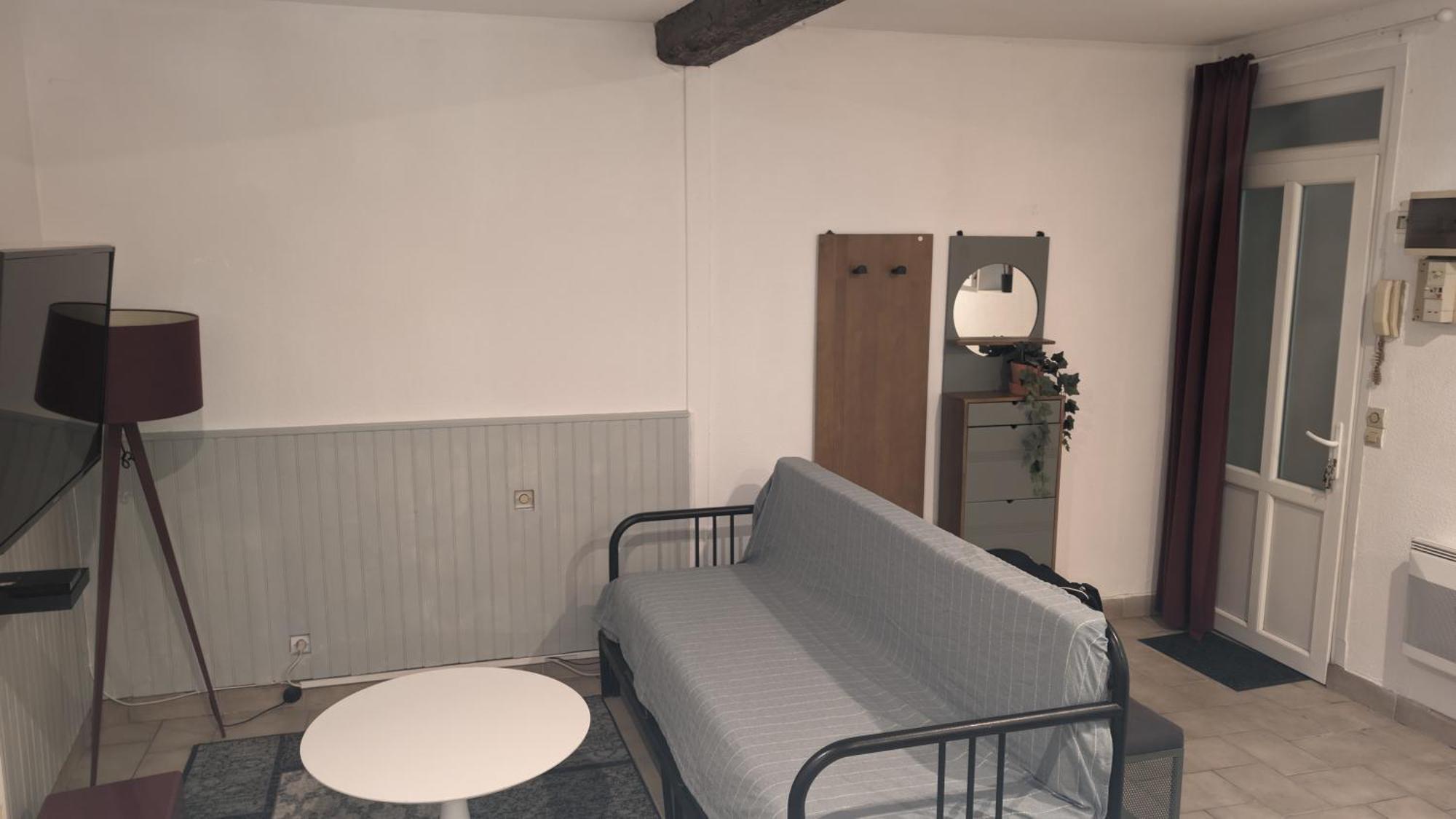 : Grand Cosy Avec Cour Privative *