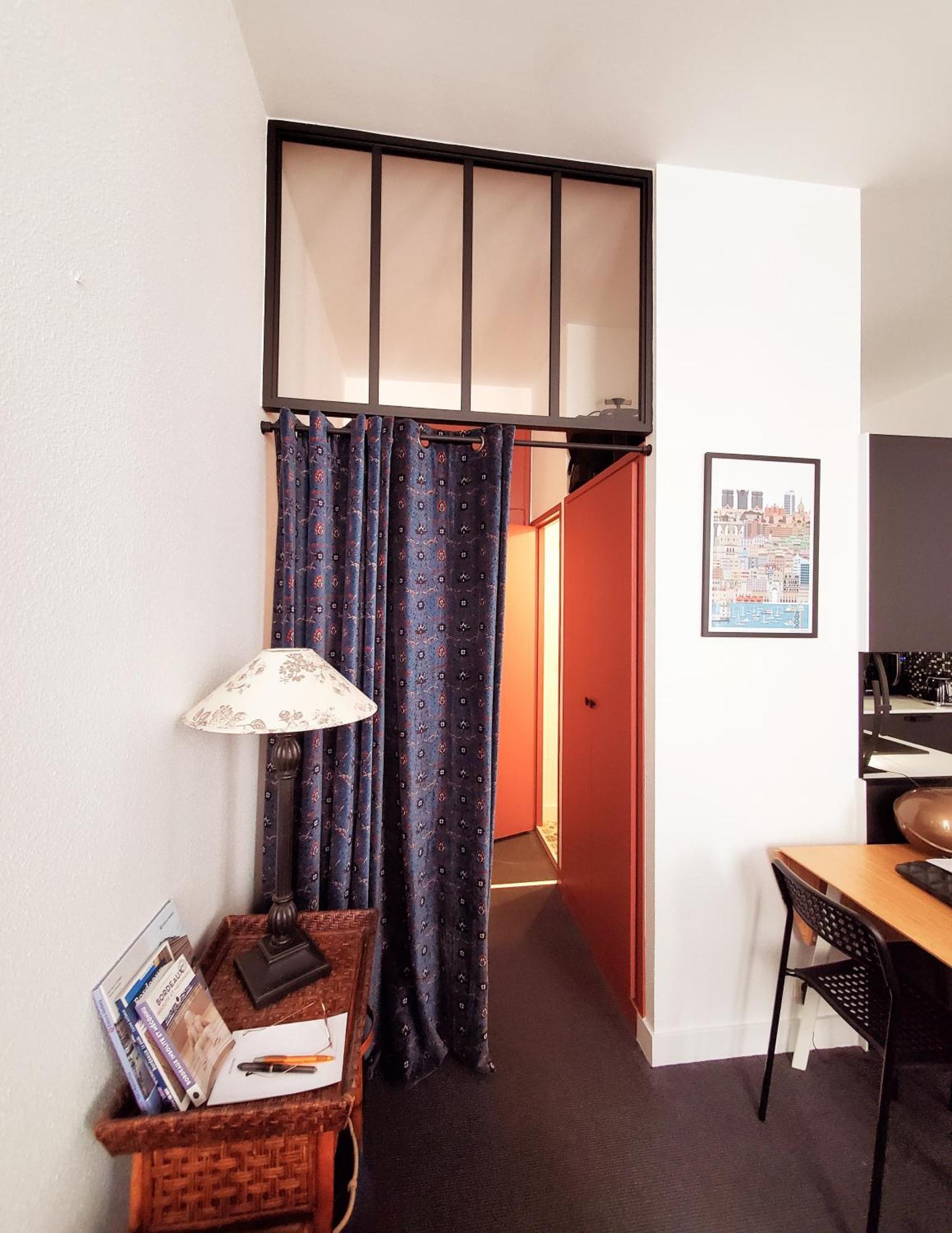 Ravissant Entierement Renove T2, Proche De La Rue Saint Catherine
