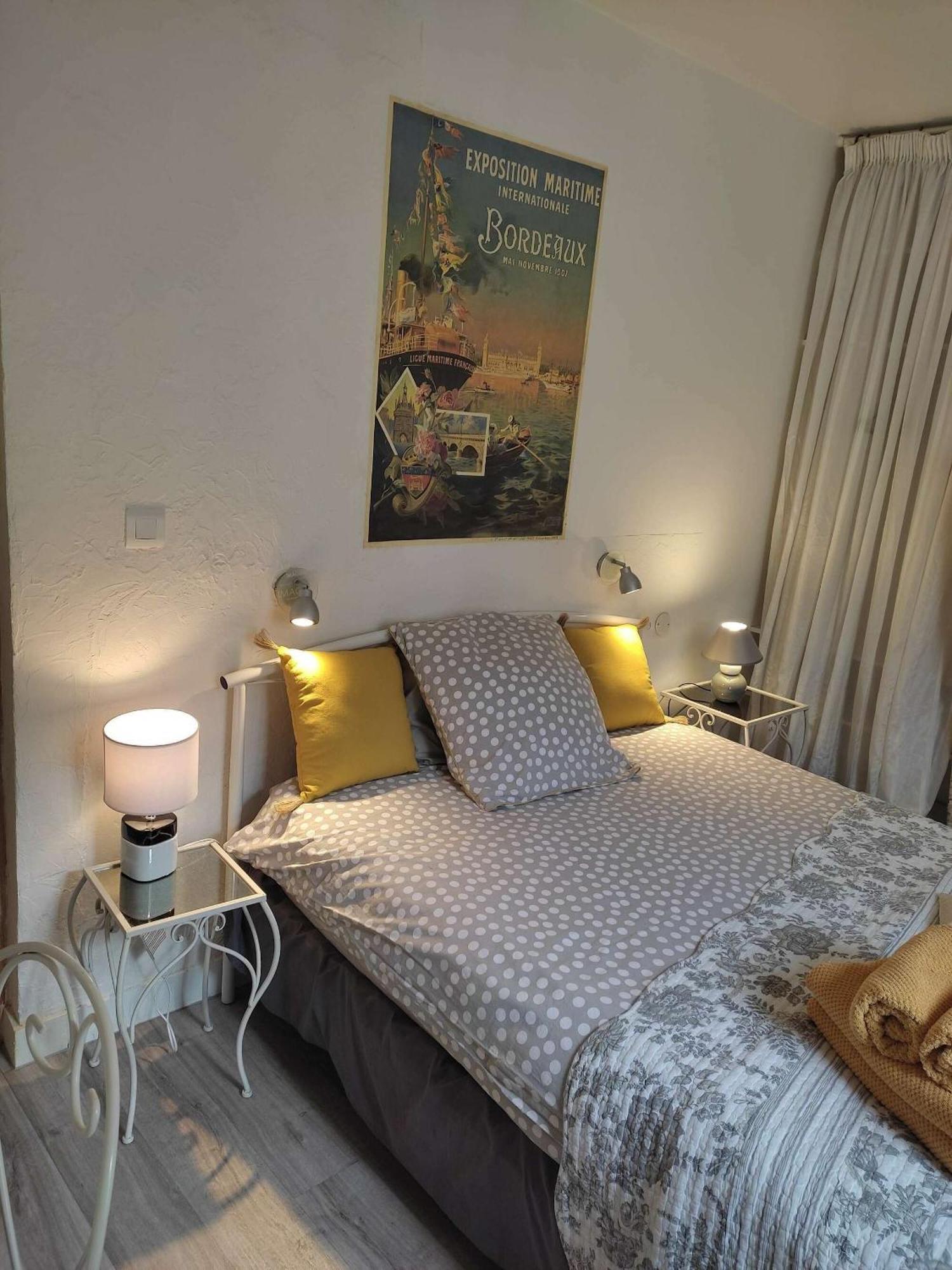 Le Miroir Aux Fees Bed & Breakfast Bordeaux