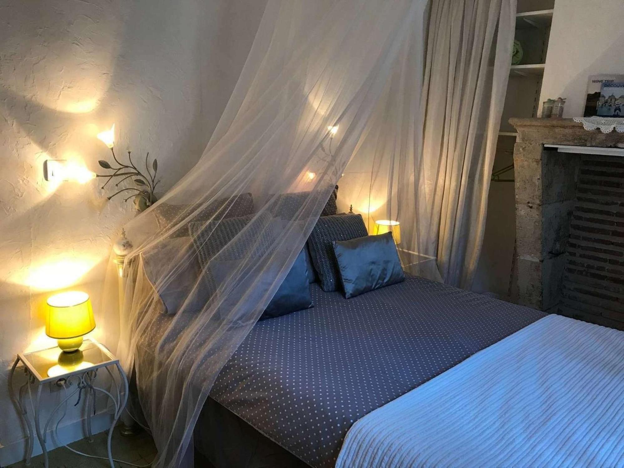 Bed & Breakfast Le Miroir Aux Fees Bordeaux