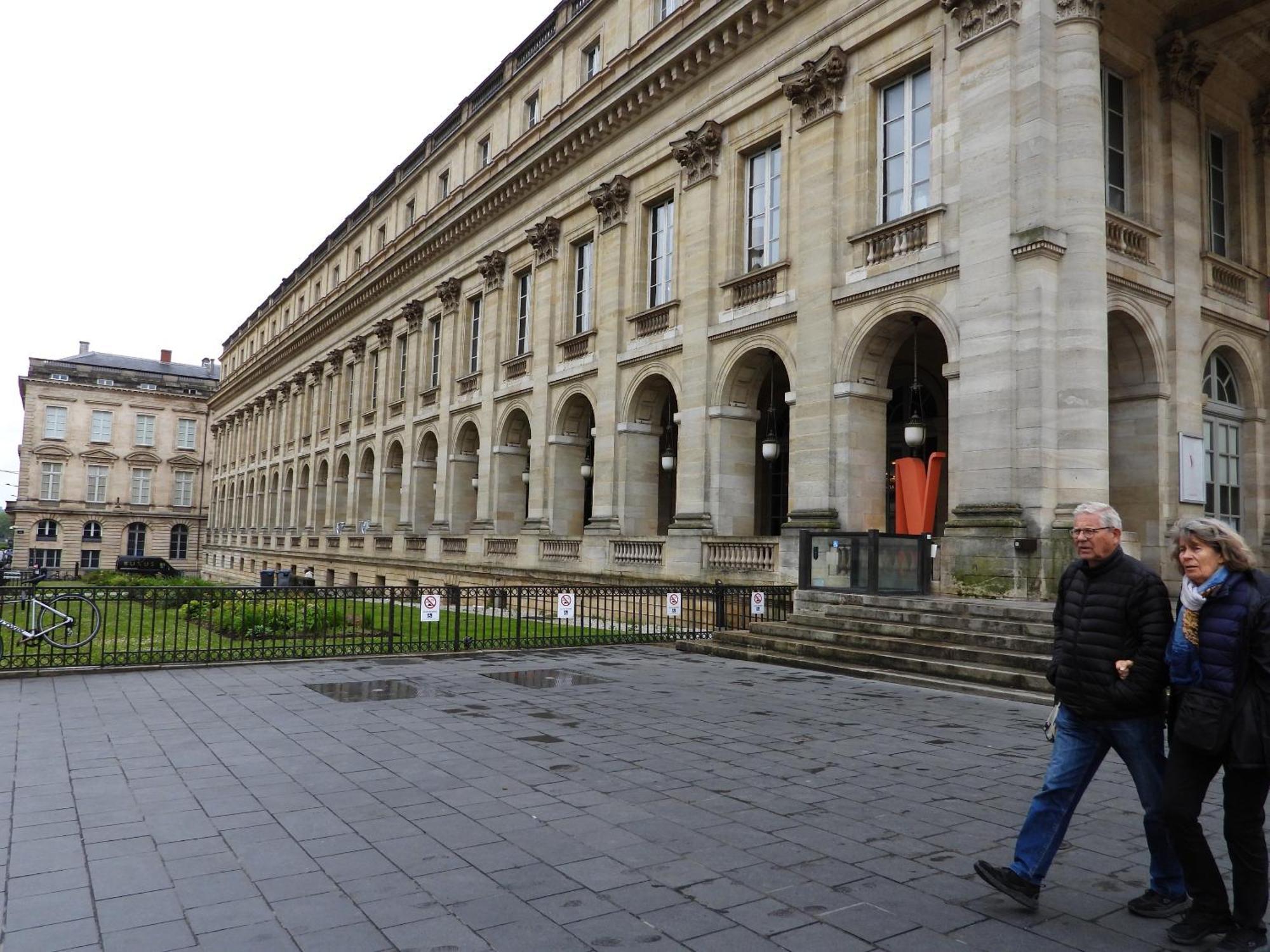 Bed & Breakfast Le Miroir Aux Fees Bordeaux