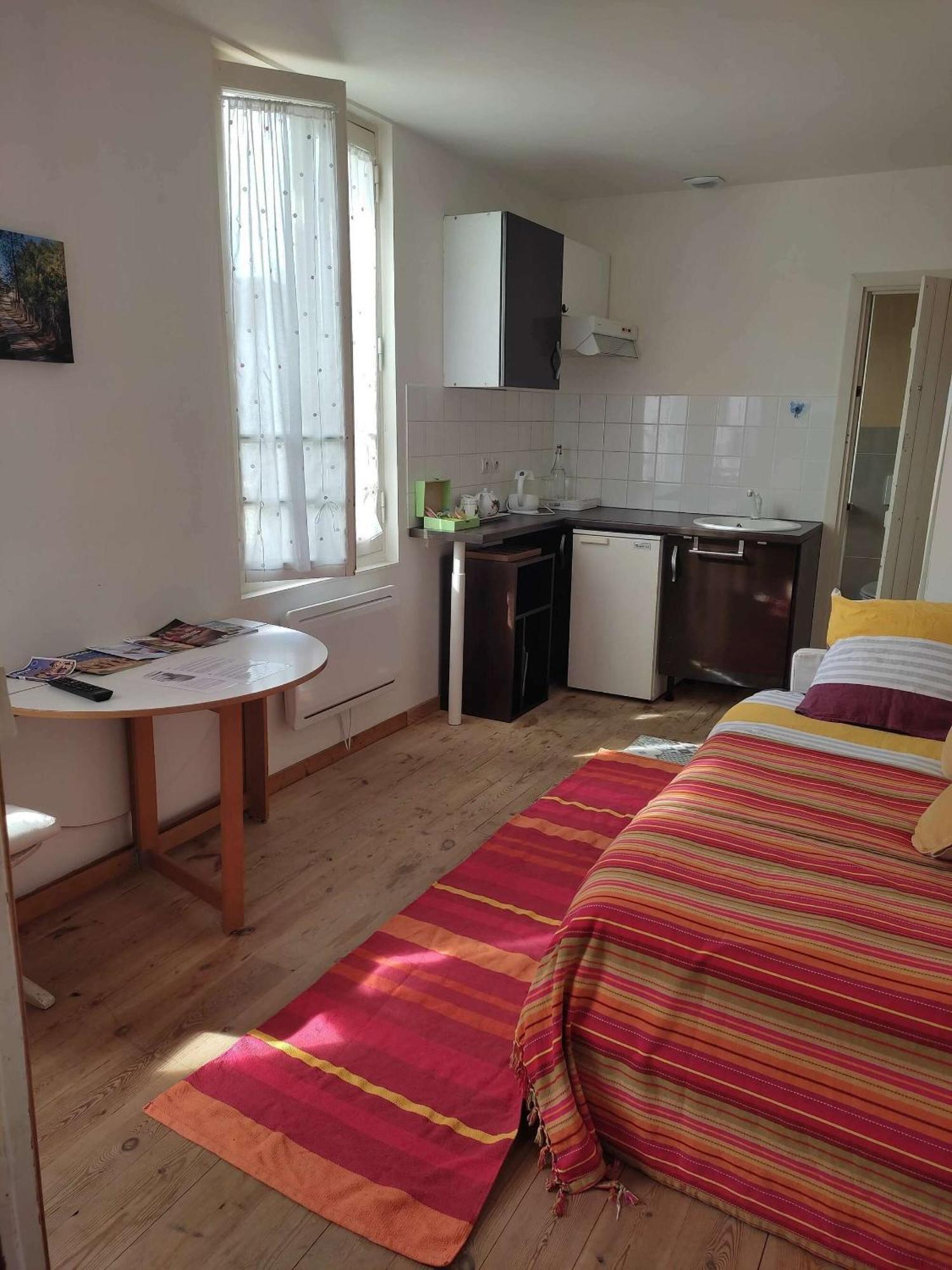 Bed & Breakfast Le Miroir Aux Fees 2*
