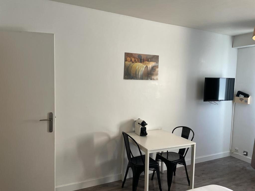 Quartier St Genes Apartment