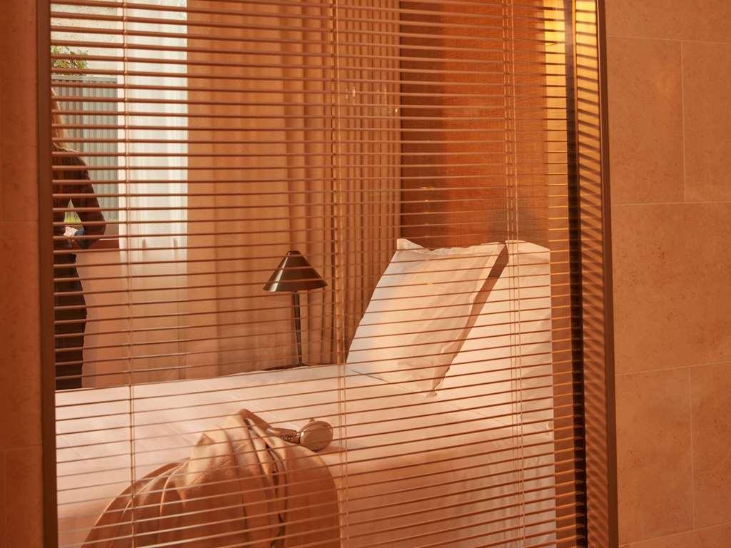 Mondrian Les Carmes Hotel