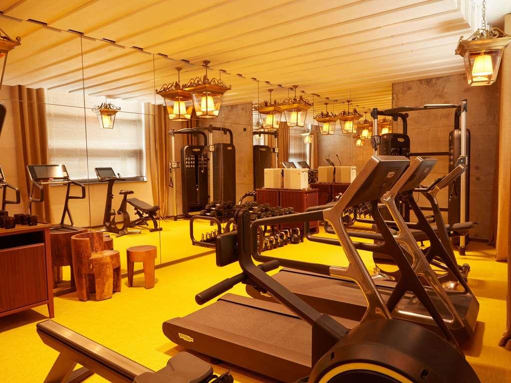 Mondrian Les Carmes Hotel *