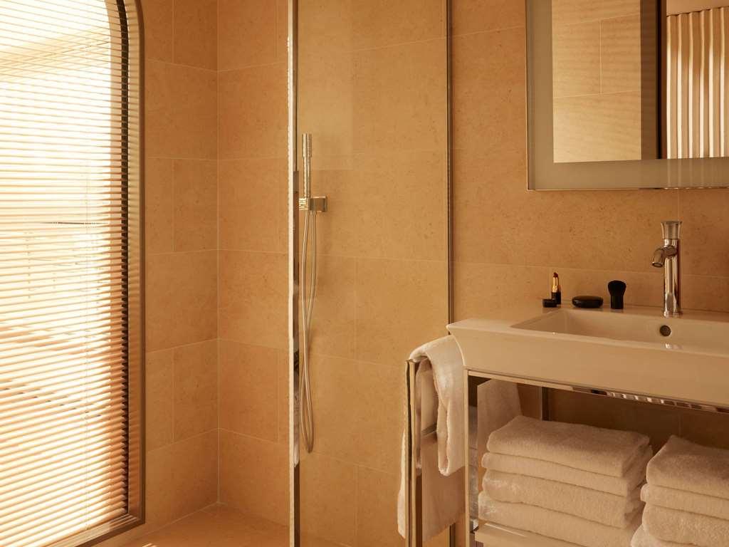 Mondrian Les Carmes Hotel *