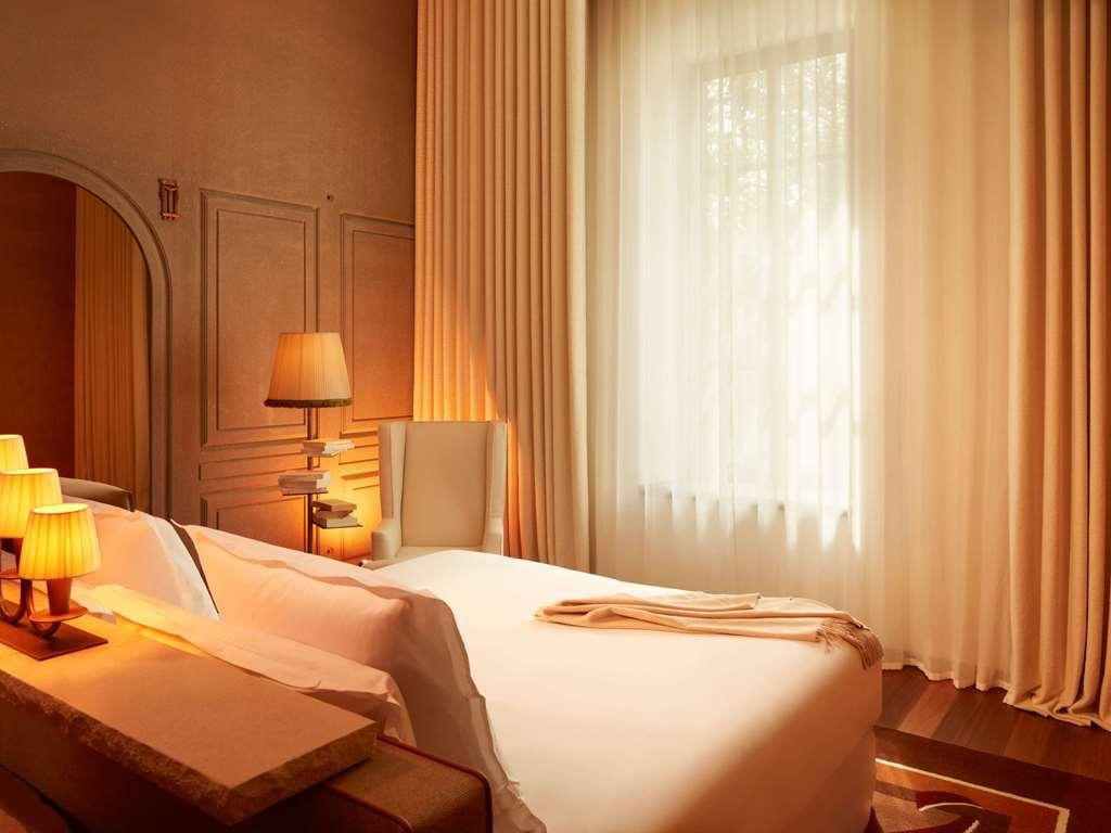 Mondrian Les Carmes Hotel Bordeaux