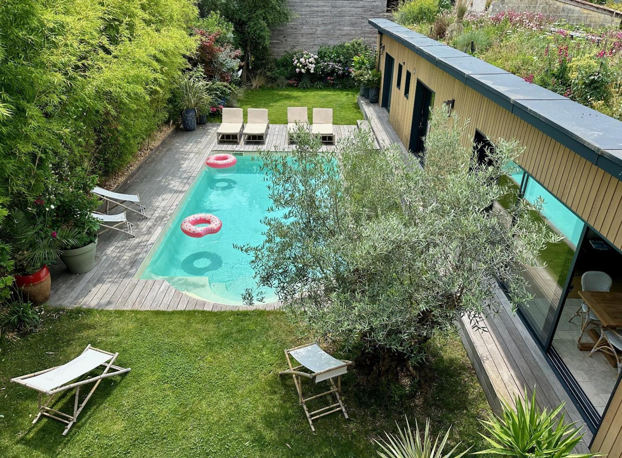 Les Penates Bordelaises - - * Bordeaux
