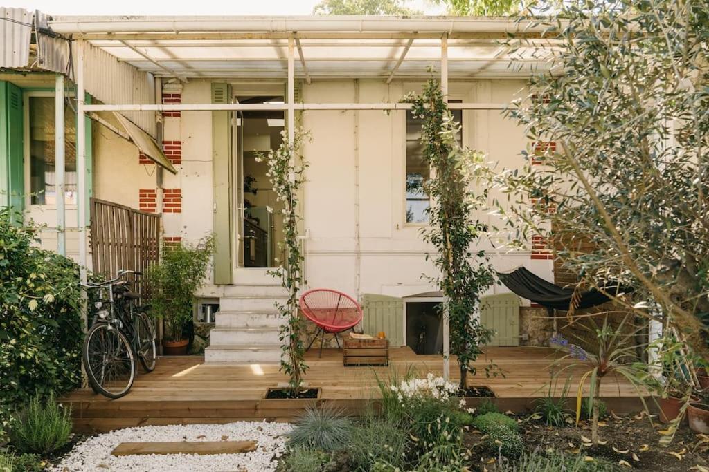 Charmante Petite Maison Avec Piscine *