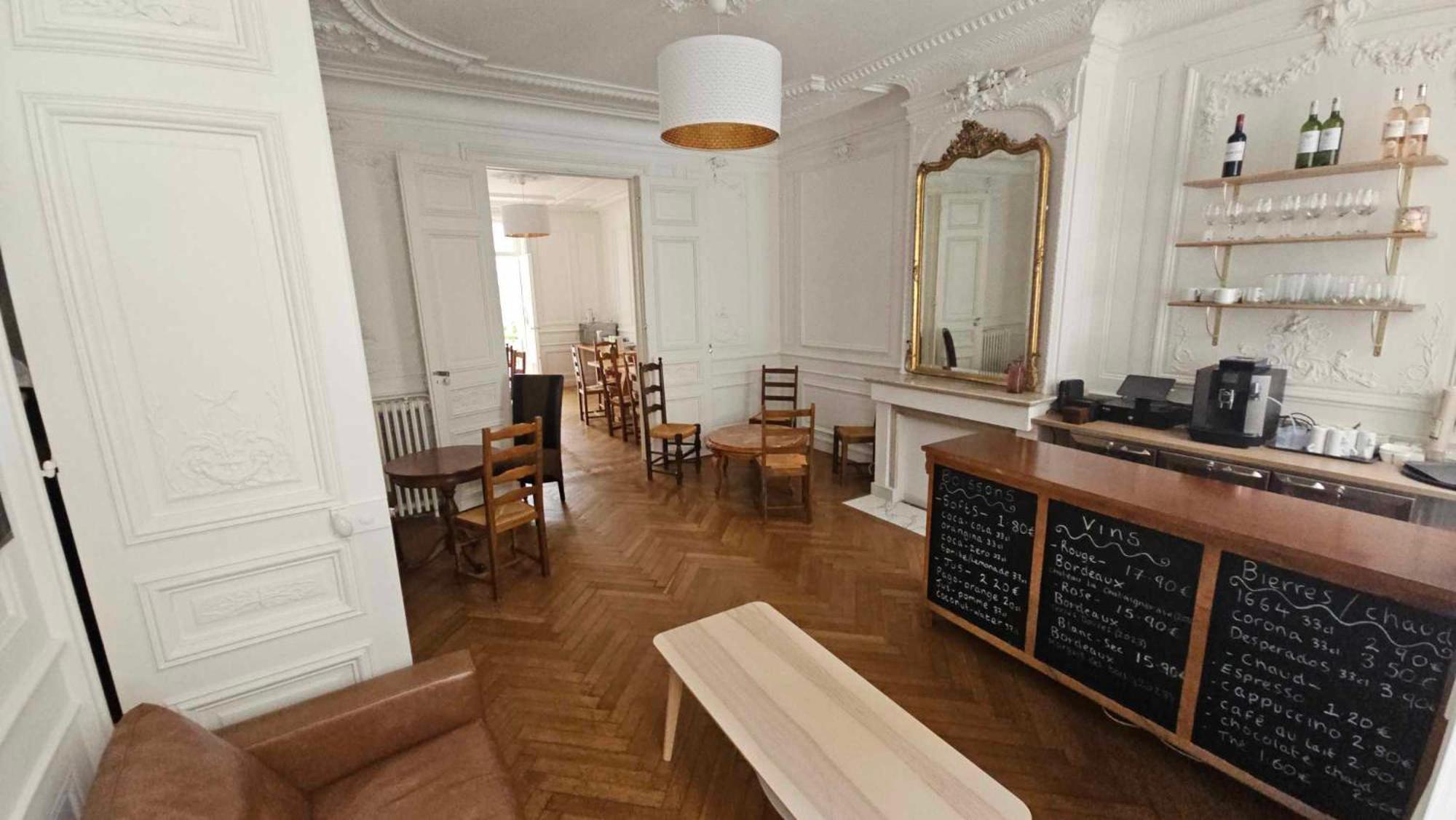Le Jardin Cafe