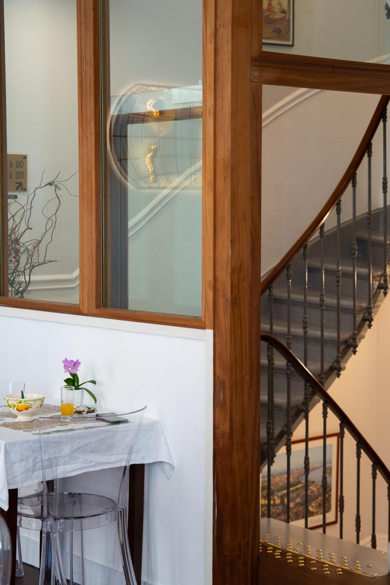 Hotel Des Grands Hommes - Centre Bordeaux