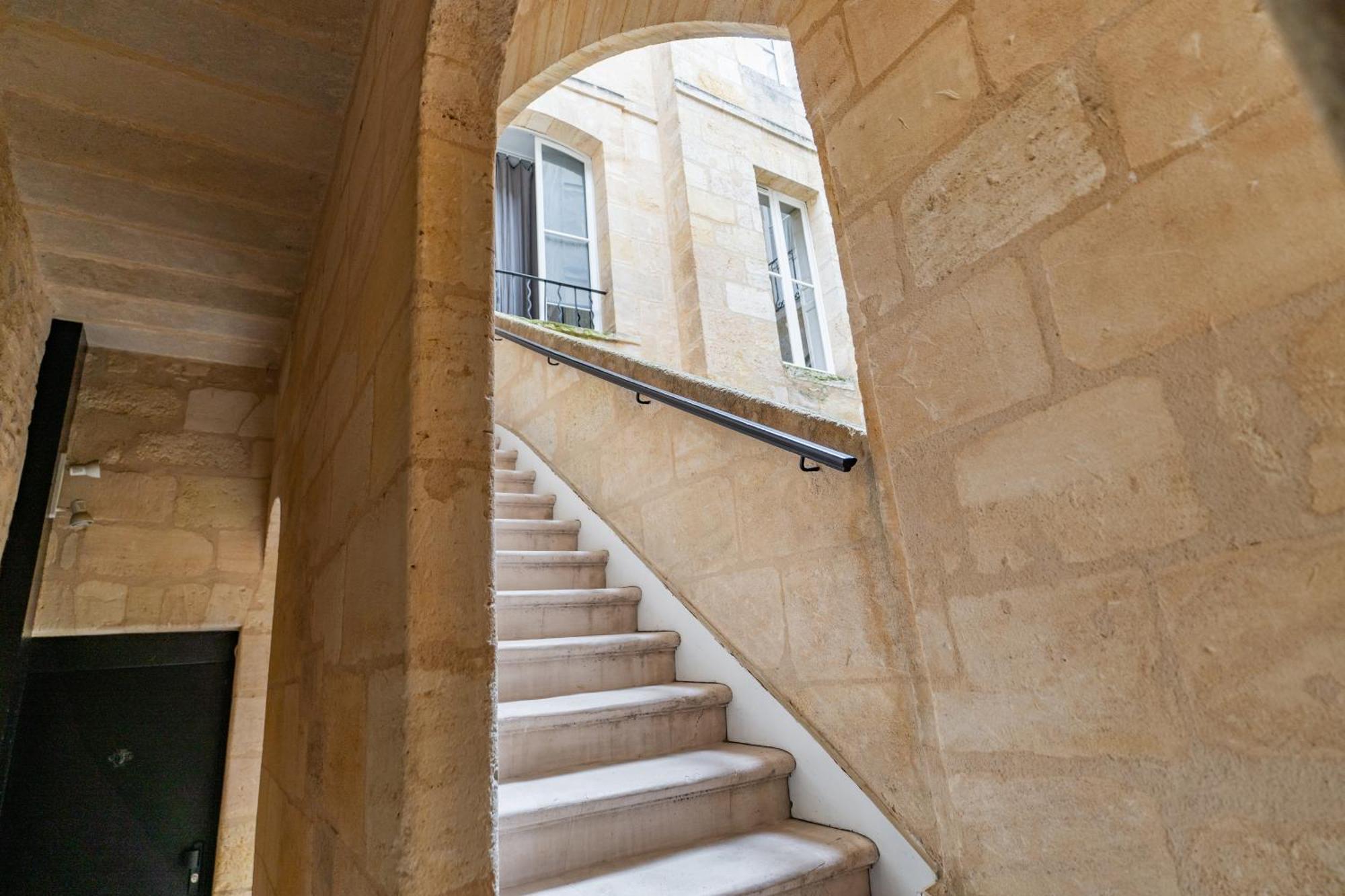 Hypercentre Avec Petite Terrasse Appartement