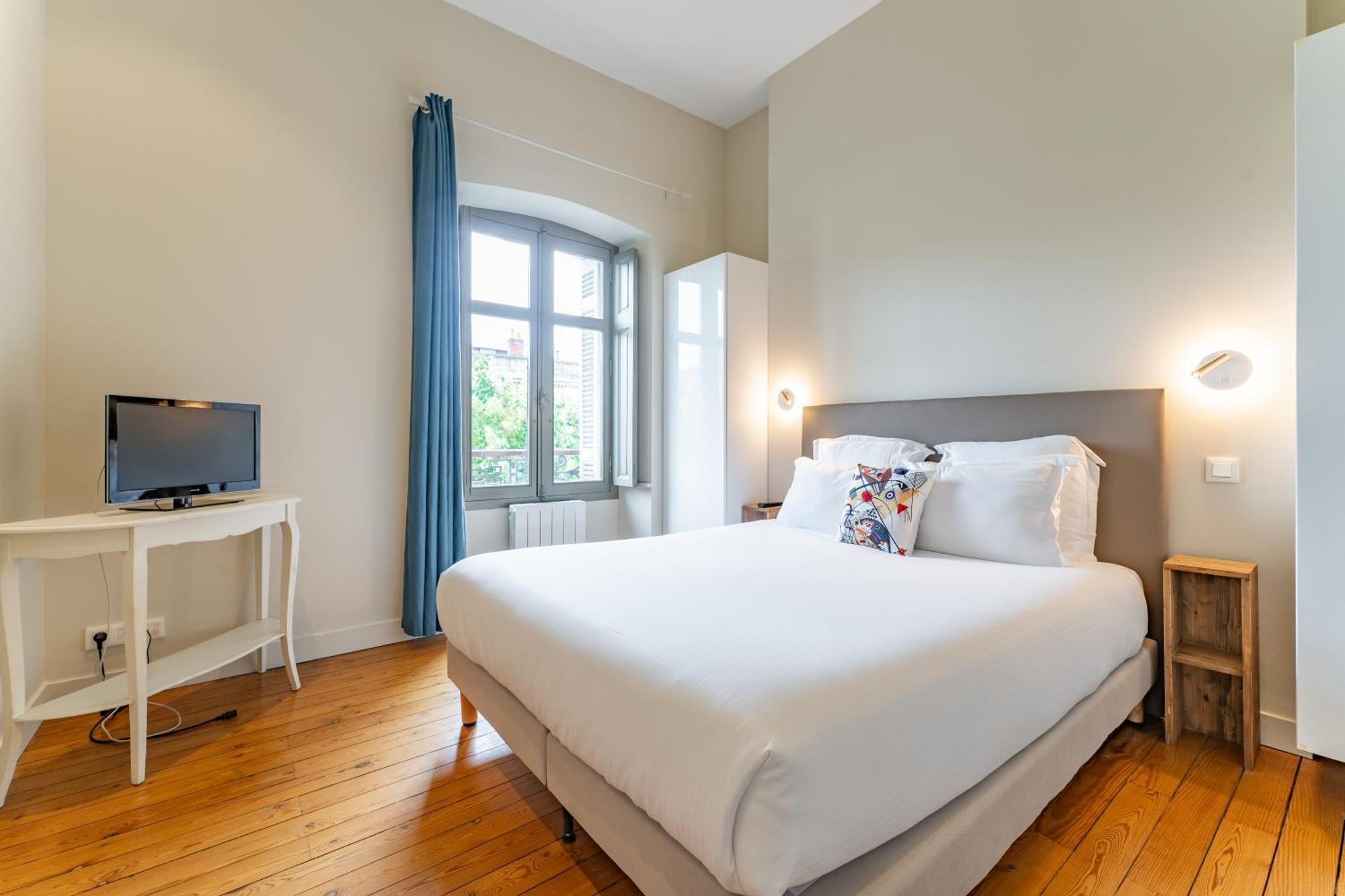 Magnifique Et Lumineux T3 De Charme Aux Quinconces Ideal Pour 4 Personnes Apartment