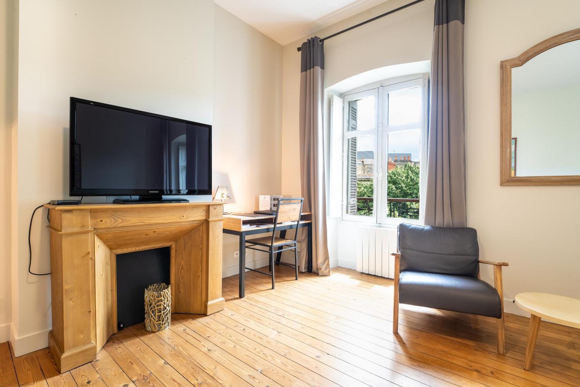 Magnifique Et Lumineux T3 De Charme Aux Quinconces Ideal Pour 4 Personnes Apartment Bordeaux