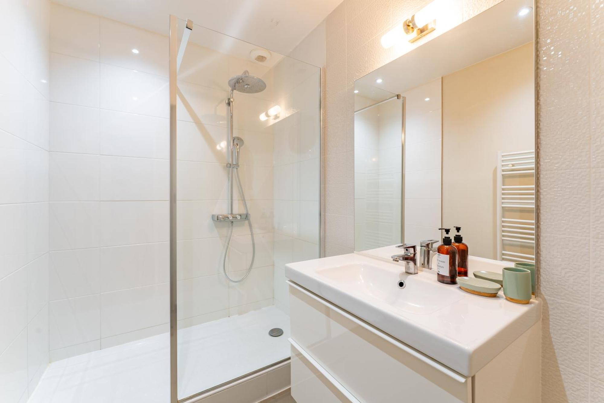 Apartment Magnifique Et Lumineux T3 De Charme Aux Quinconces Ideal Pour 4 Personnes *