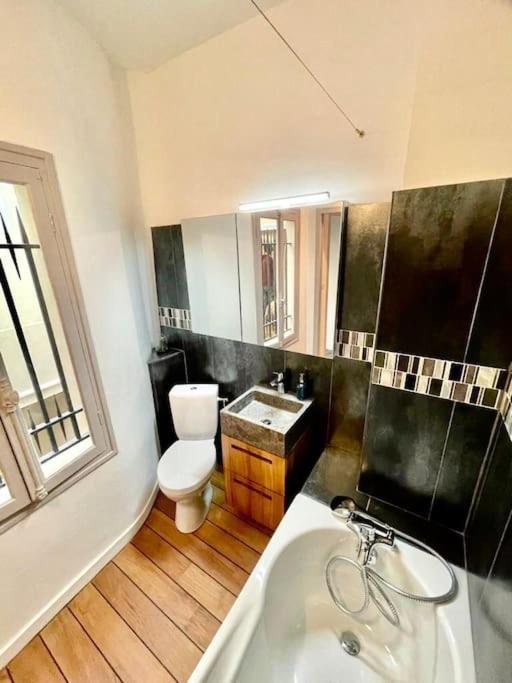 Apartment Beaux T2 Et T3 Climatises Dans Le Triangle D'or